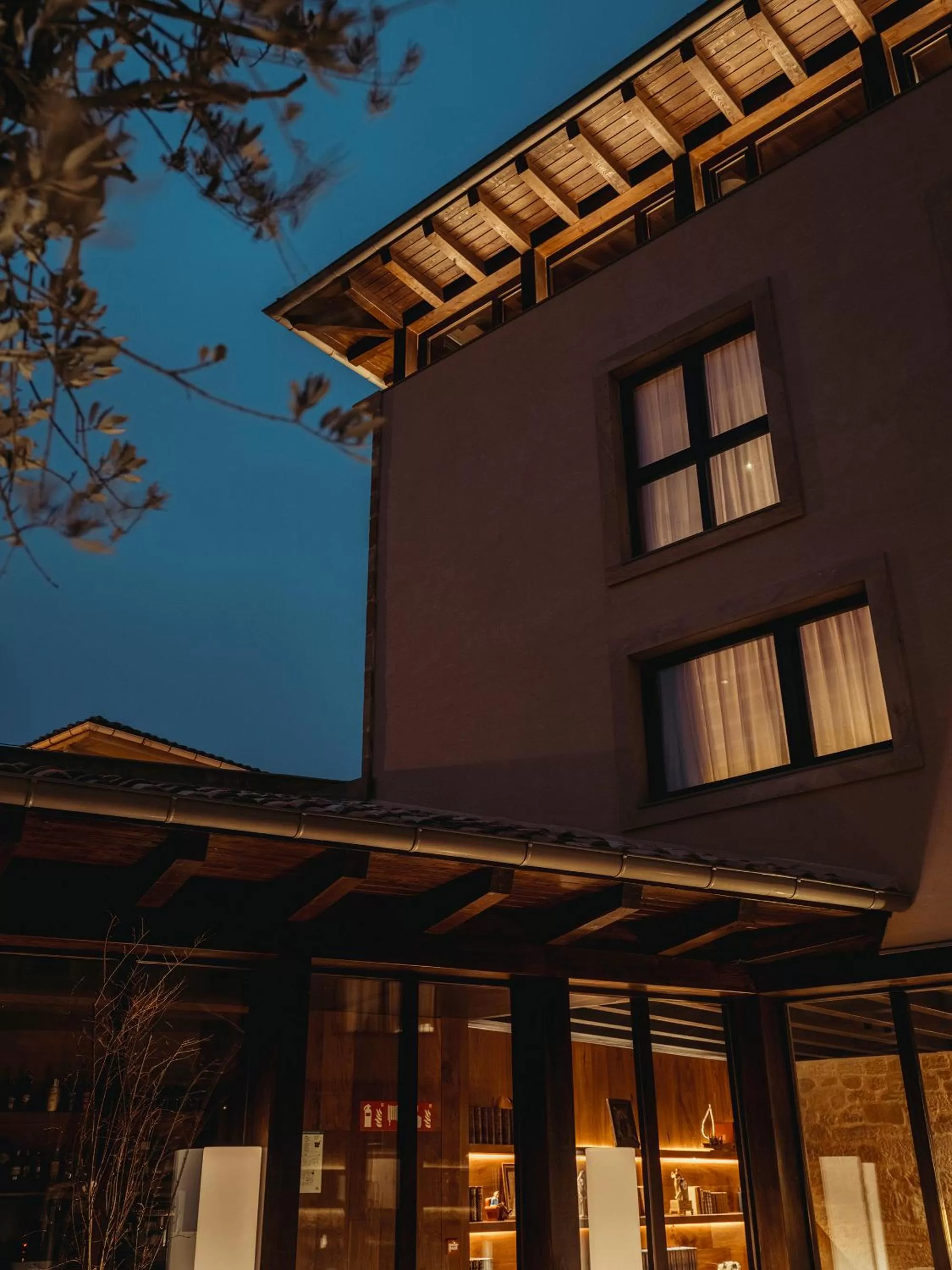 Property building in Santa María Briones