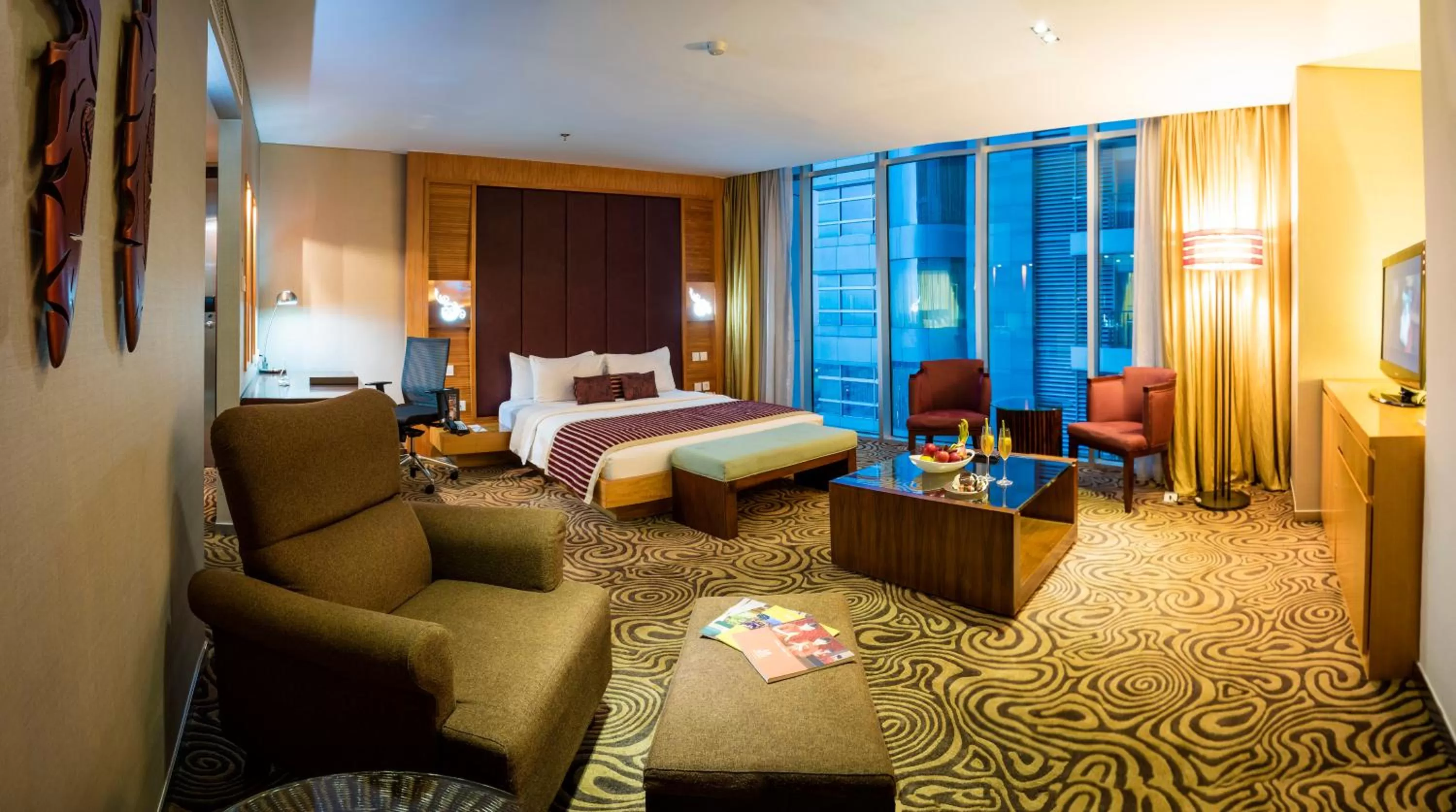 TV and multimedia, Bed in Cambridge Hotel Medan