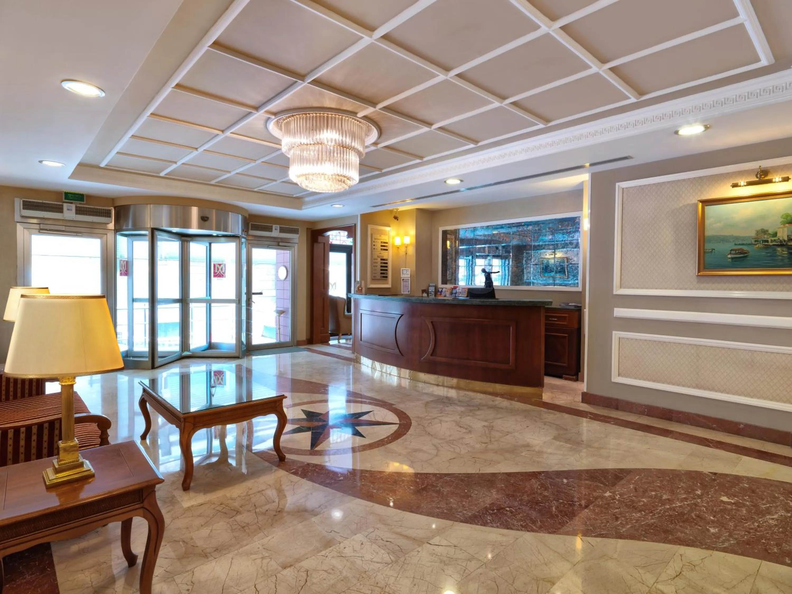Lobby or reception in Taksim Metropark Hotel