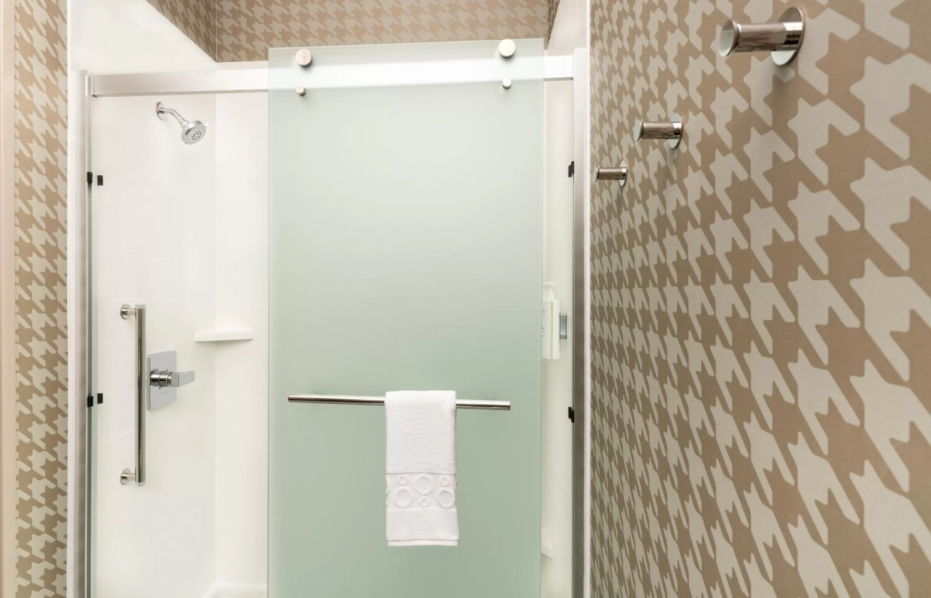 Bathroom in Home2 Suites By Hilton Lake Havasu City