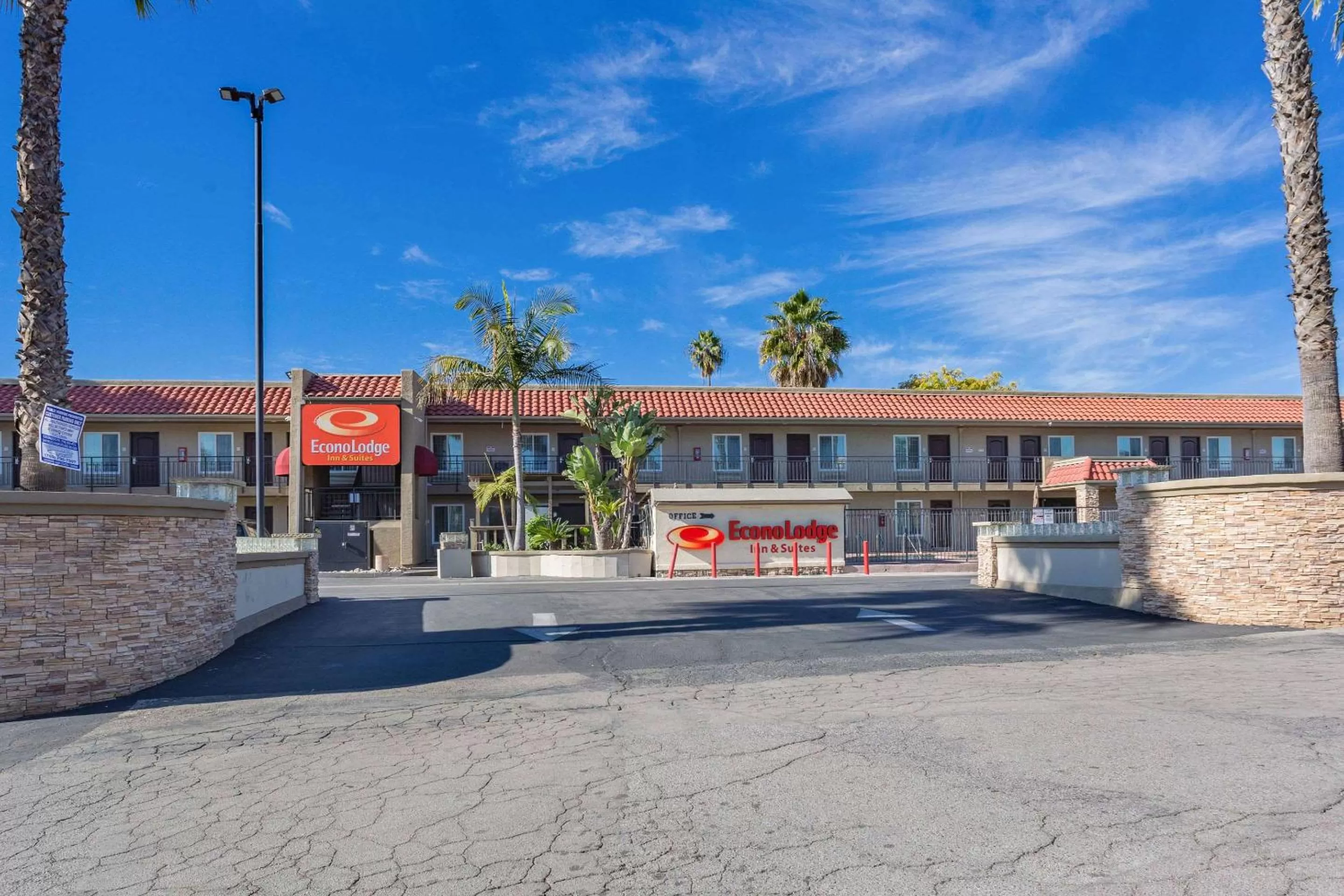 Property building in Econo Lodge Inn & Suites Escondido Downtown