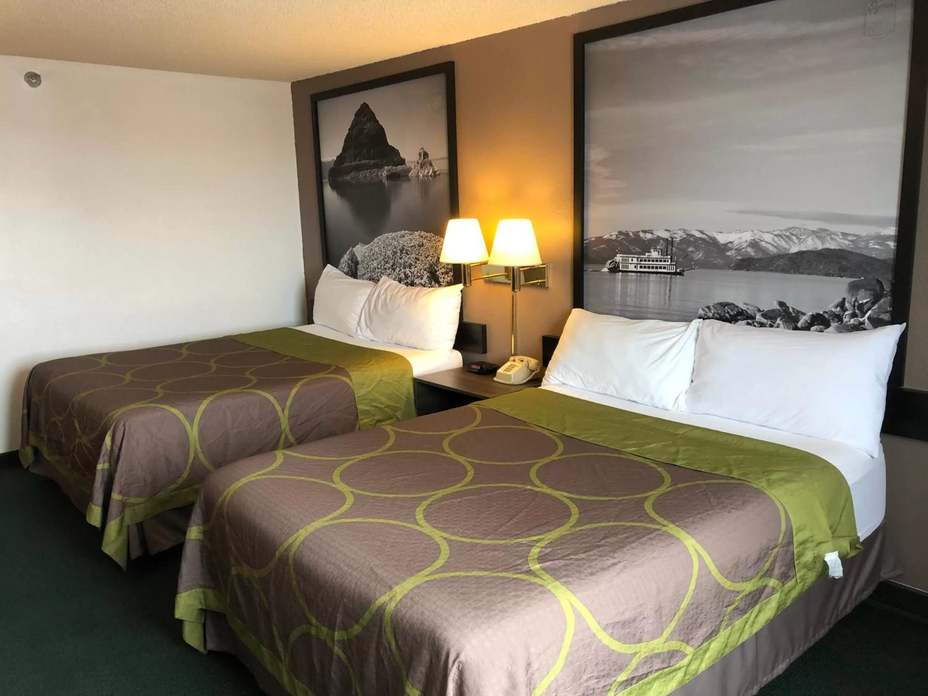 Bed in Super 8 by Wyndham Winnemucca NV