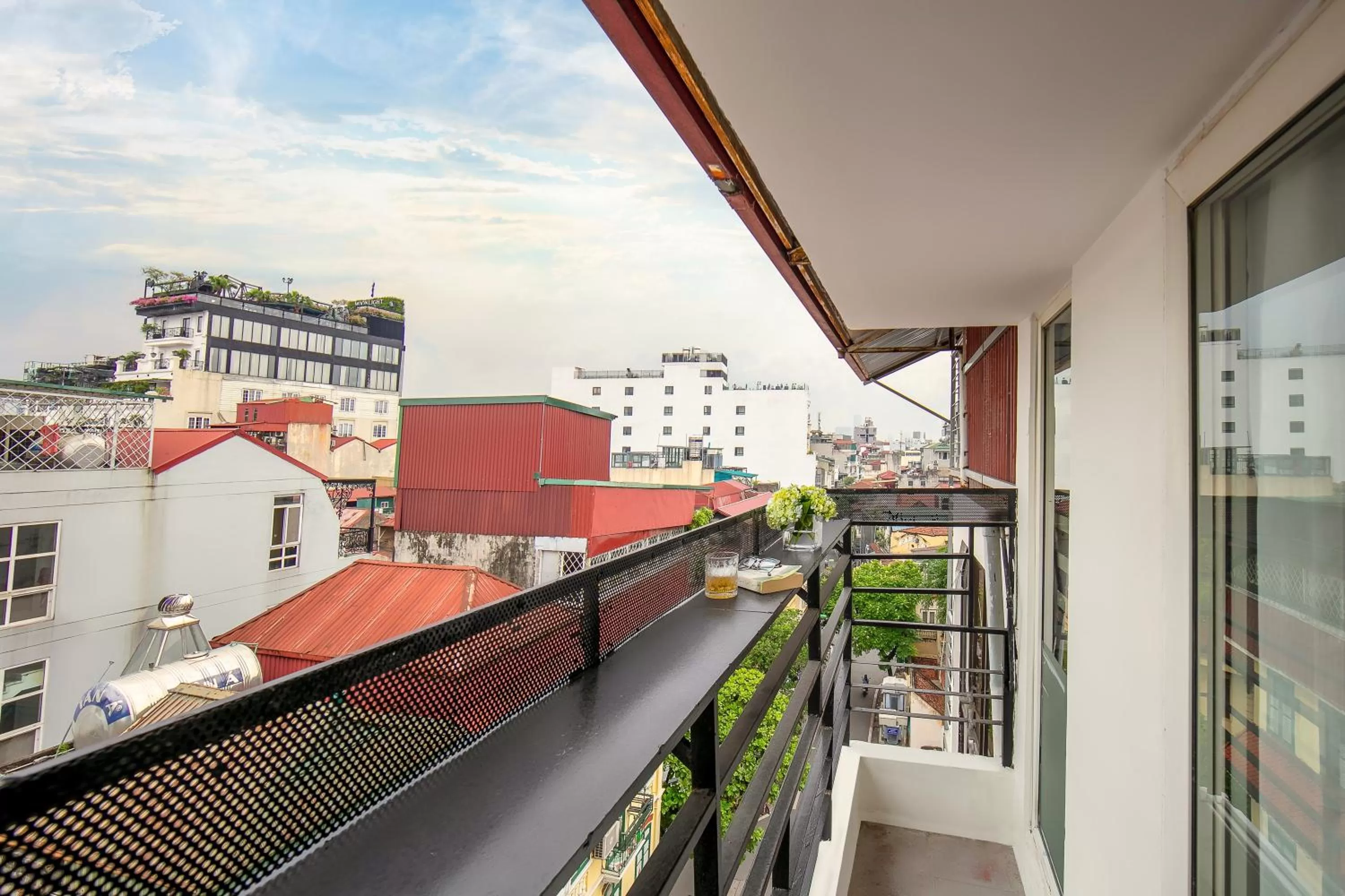 Day in Tunger Grand Hotel