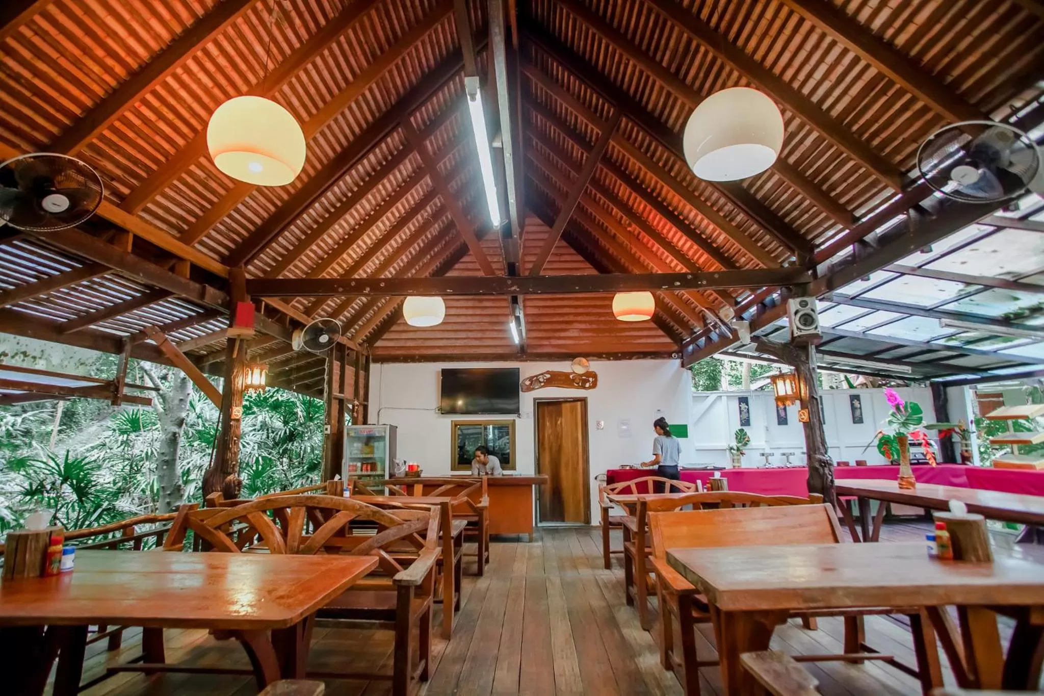 Restaurant/places to eat in The Vatika Resort and Spa