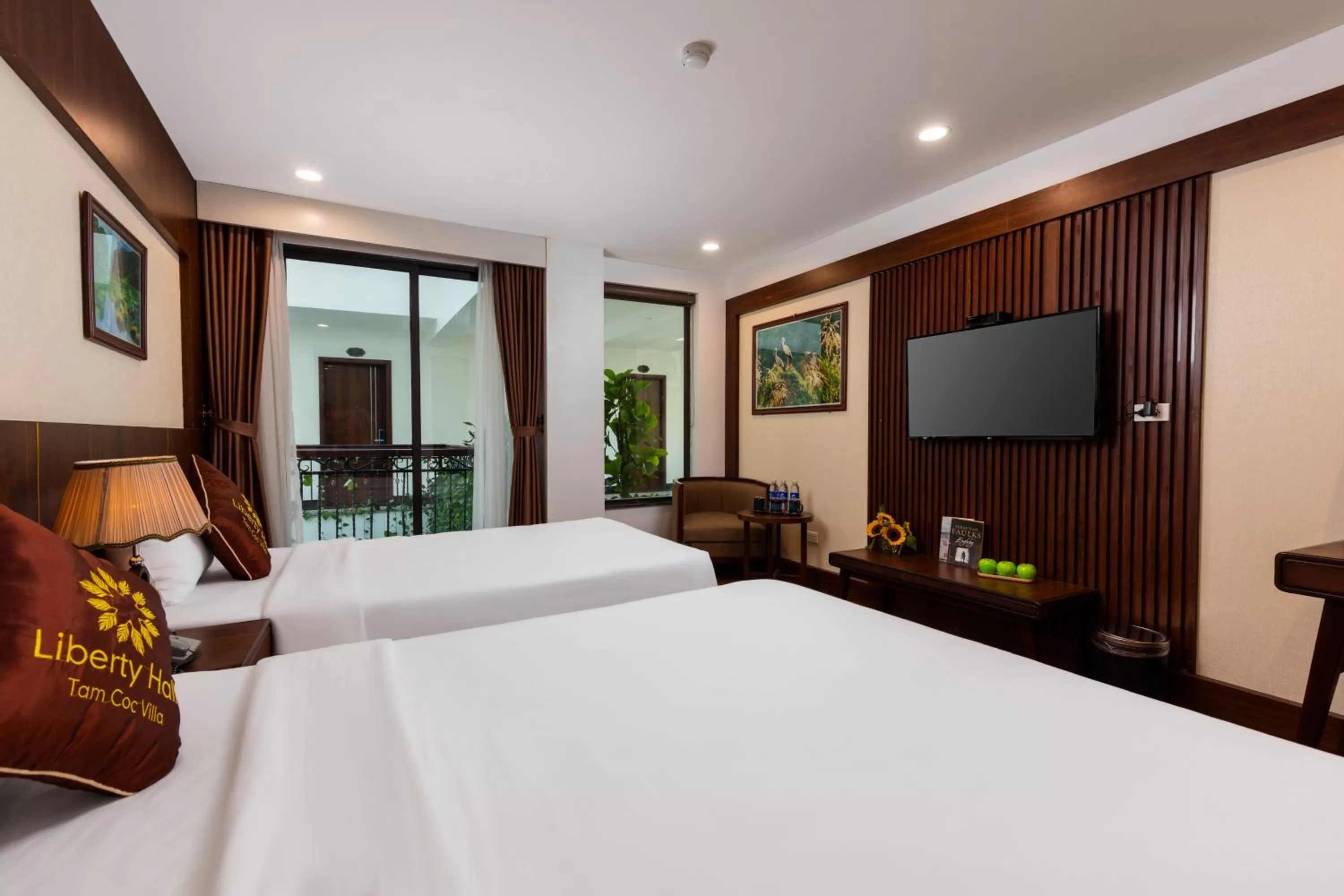 Bed in Liberty Hall Tam Coc Hotel & Villa
