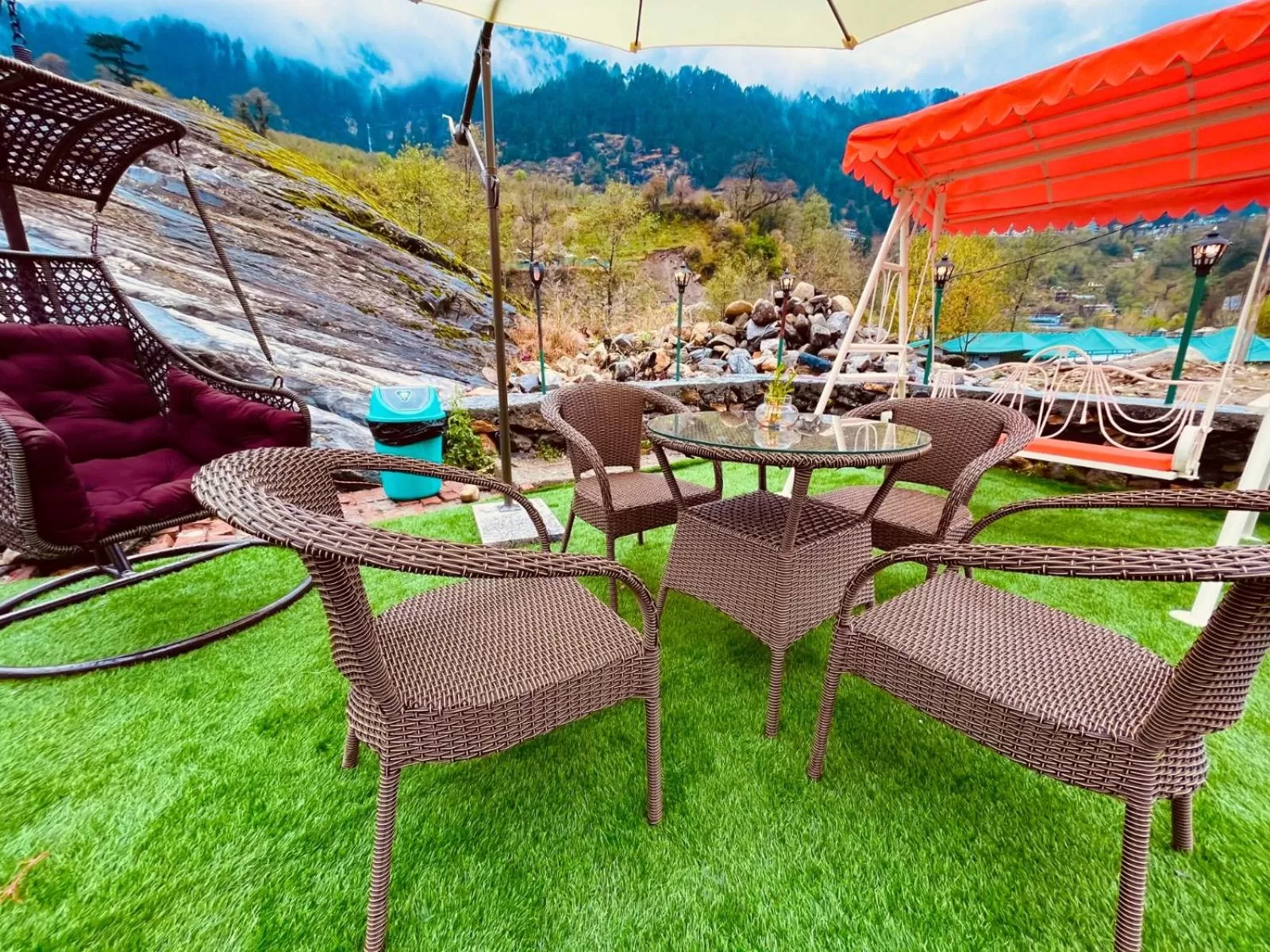 Garden in Himalayan Riverside Resort, Manali