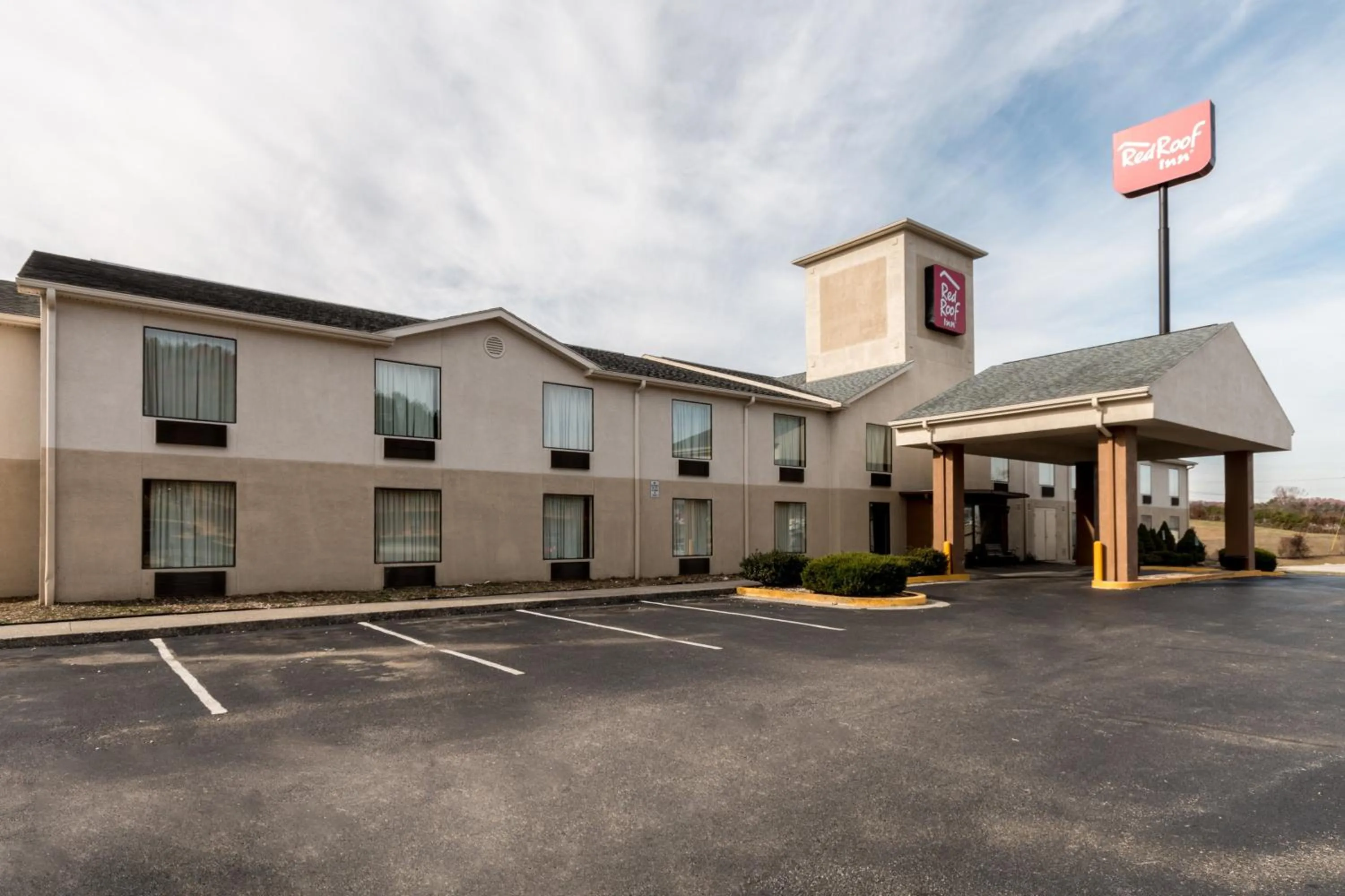 Property building in Red Roof Inn Morehead