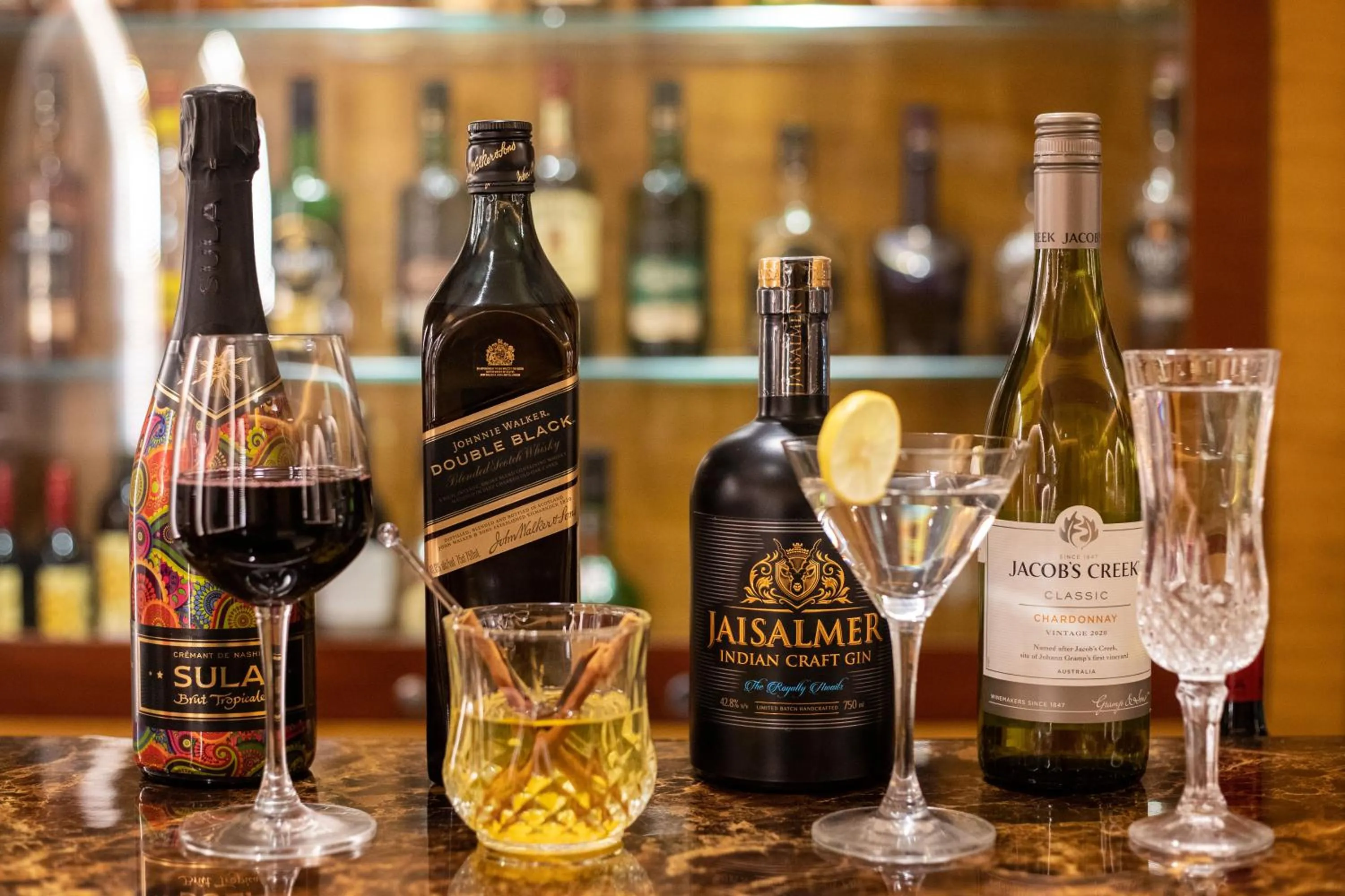 Restaurant/places to eat in Hotel Kalyan