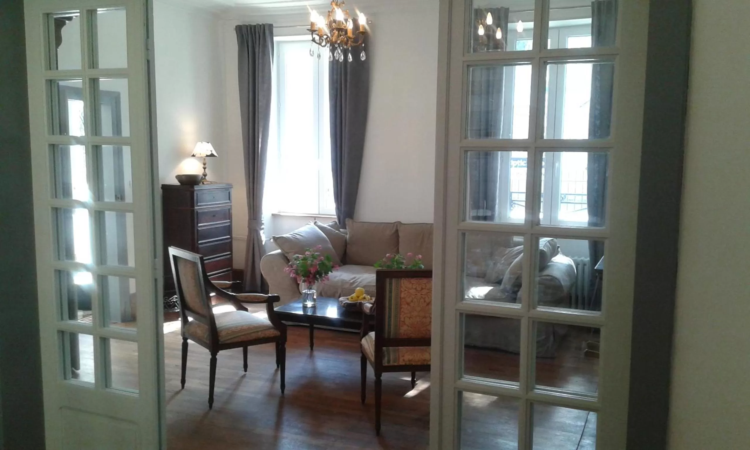 Communal lounge/ TV room, Dining Area in La Sauldre