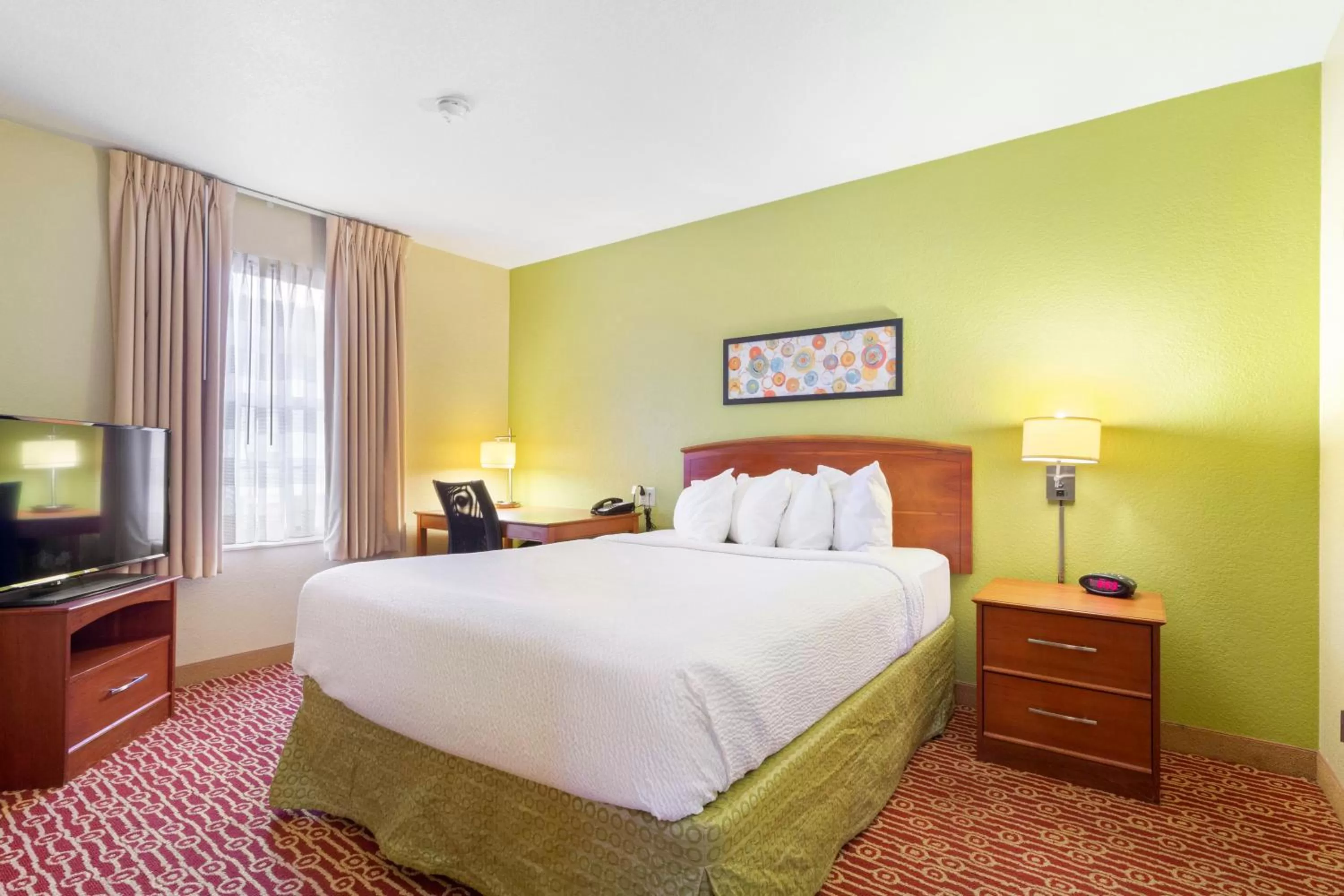 Bed in Extended Stay America Suites - Norfolk - Virginia Beach