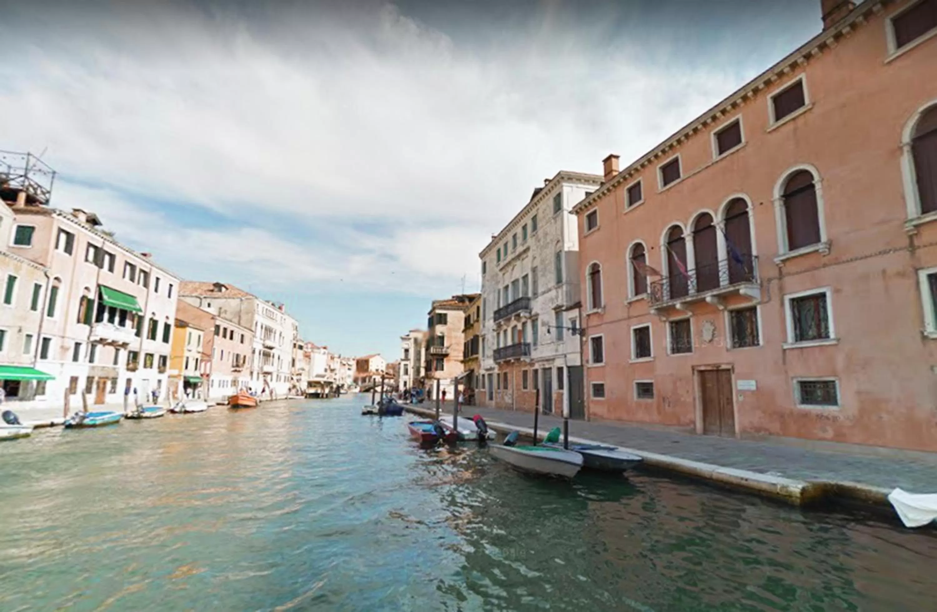 Facade/entrance in Ca' Bonfadini Historic Experience