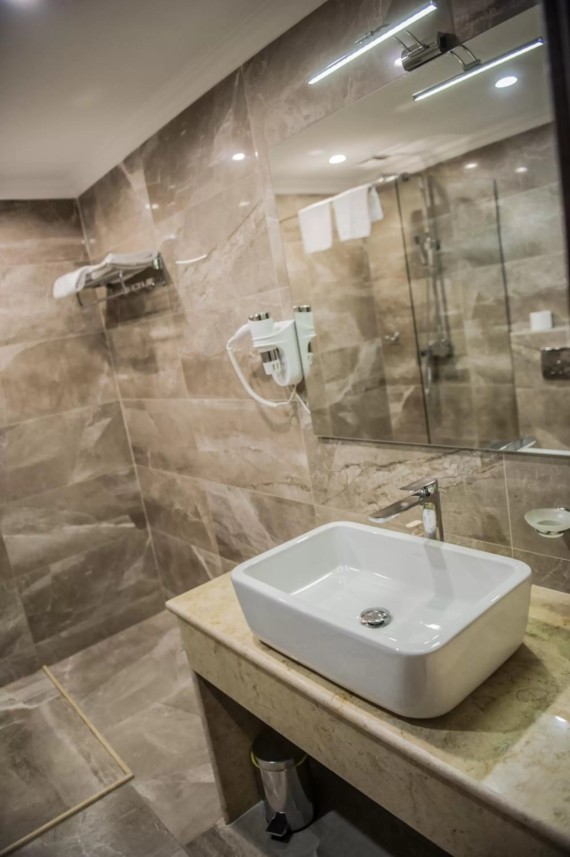 Bathroom in Bernardazzi Grand Hotel