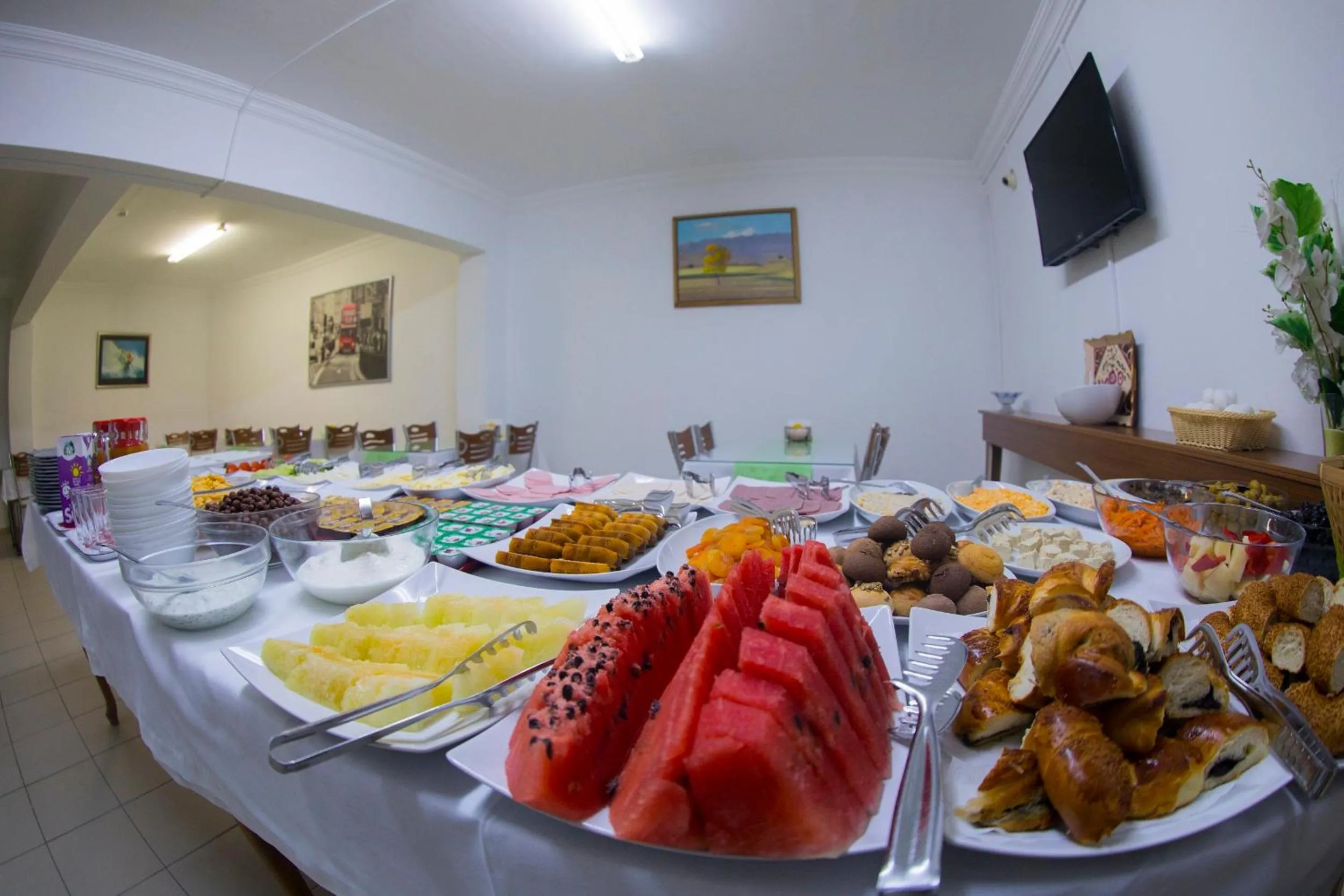 Buffet breakfast in Ramparts Hotel