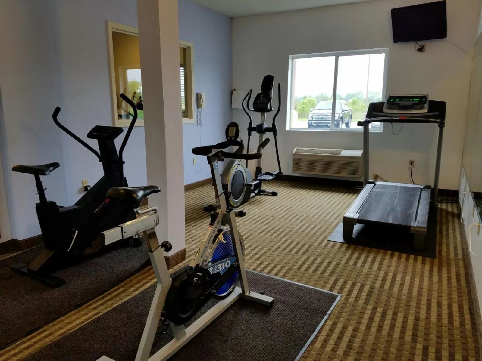 Property building in Super 8 by Wyndham Huntington