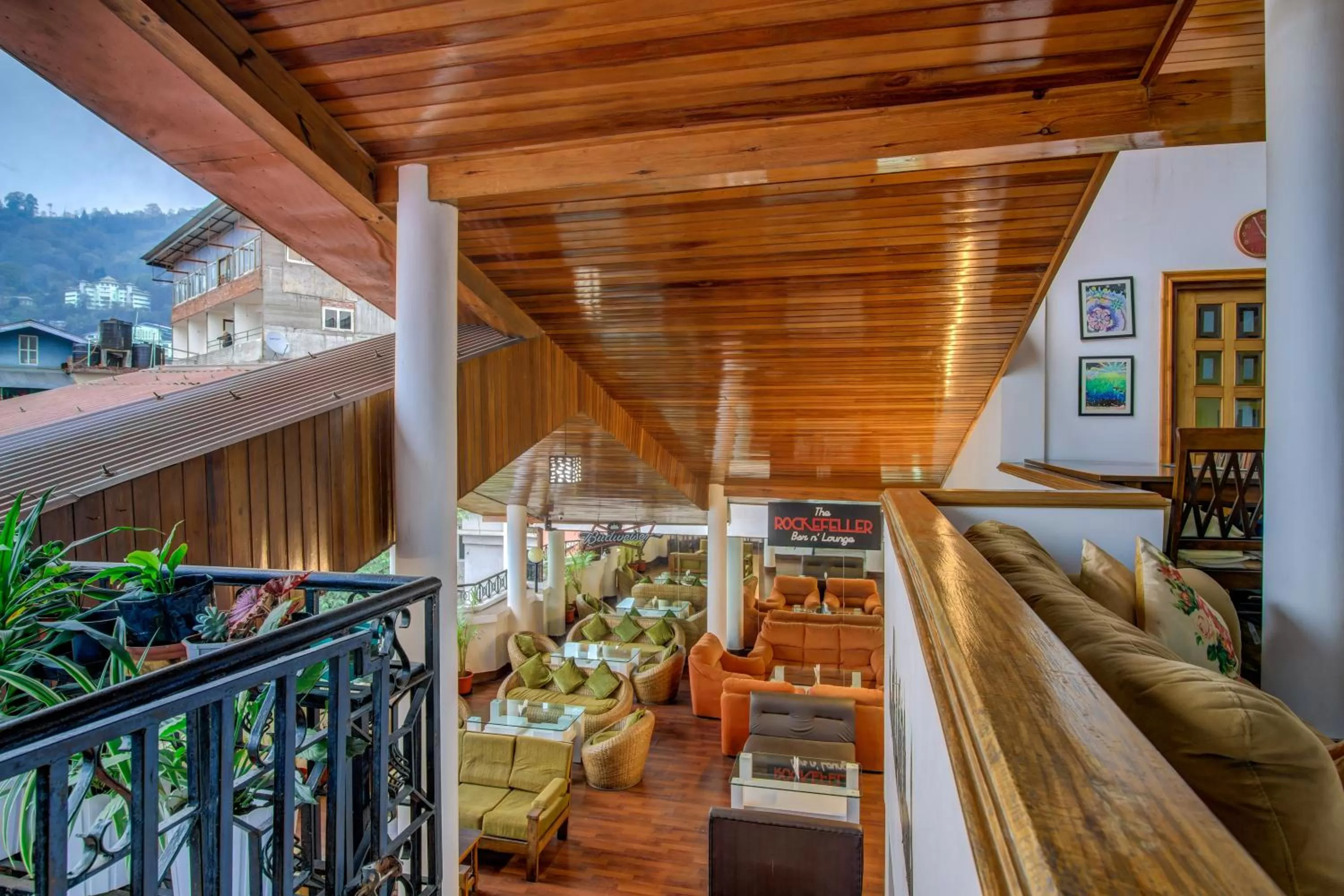 Lounge or bar in Muscatel Yavachi - 400 Mts from MG Marg