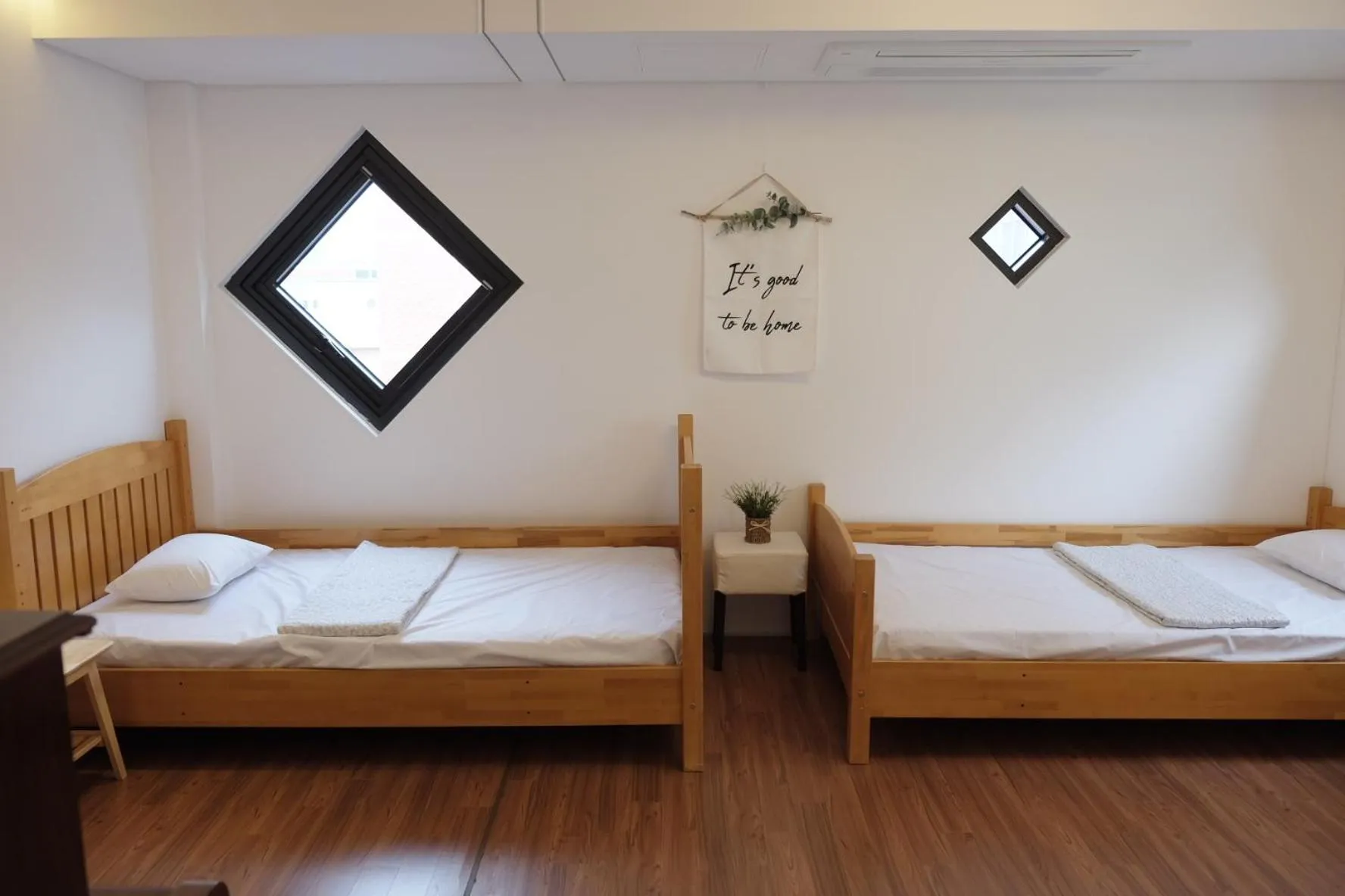 Bed in Mir Guesthouse