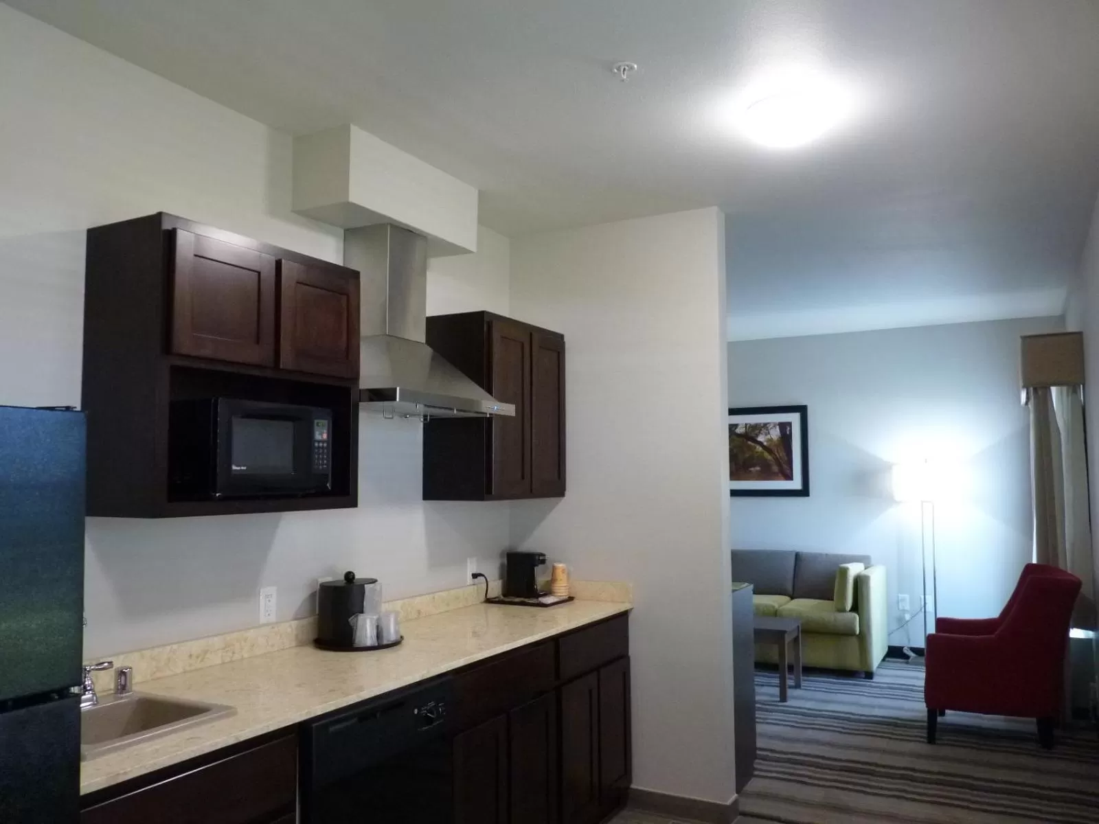 Kitchen or kitchenette in La Quinta by Wyndham Paducah