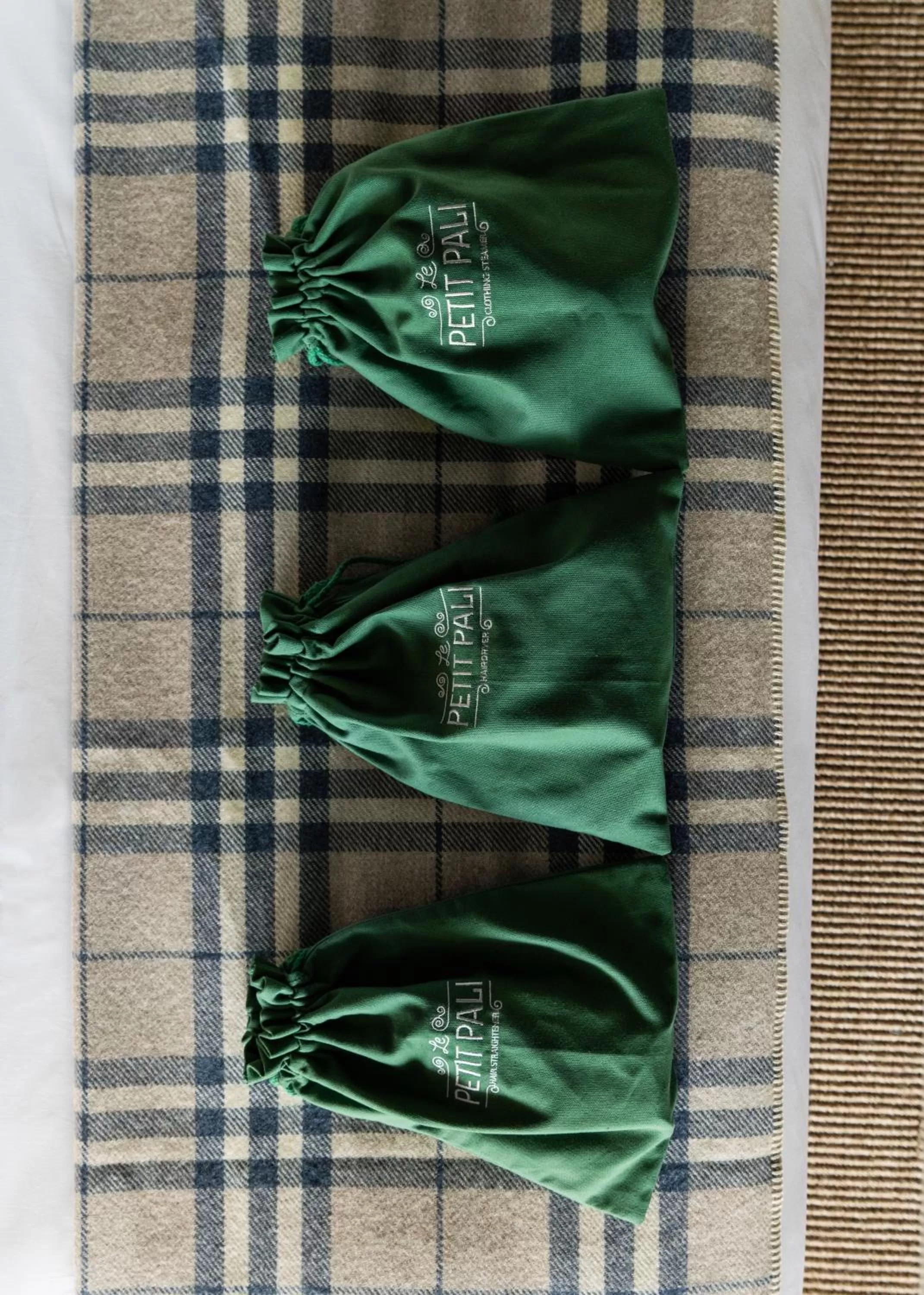 Le Petit Pali at 8th Ave