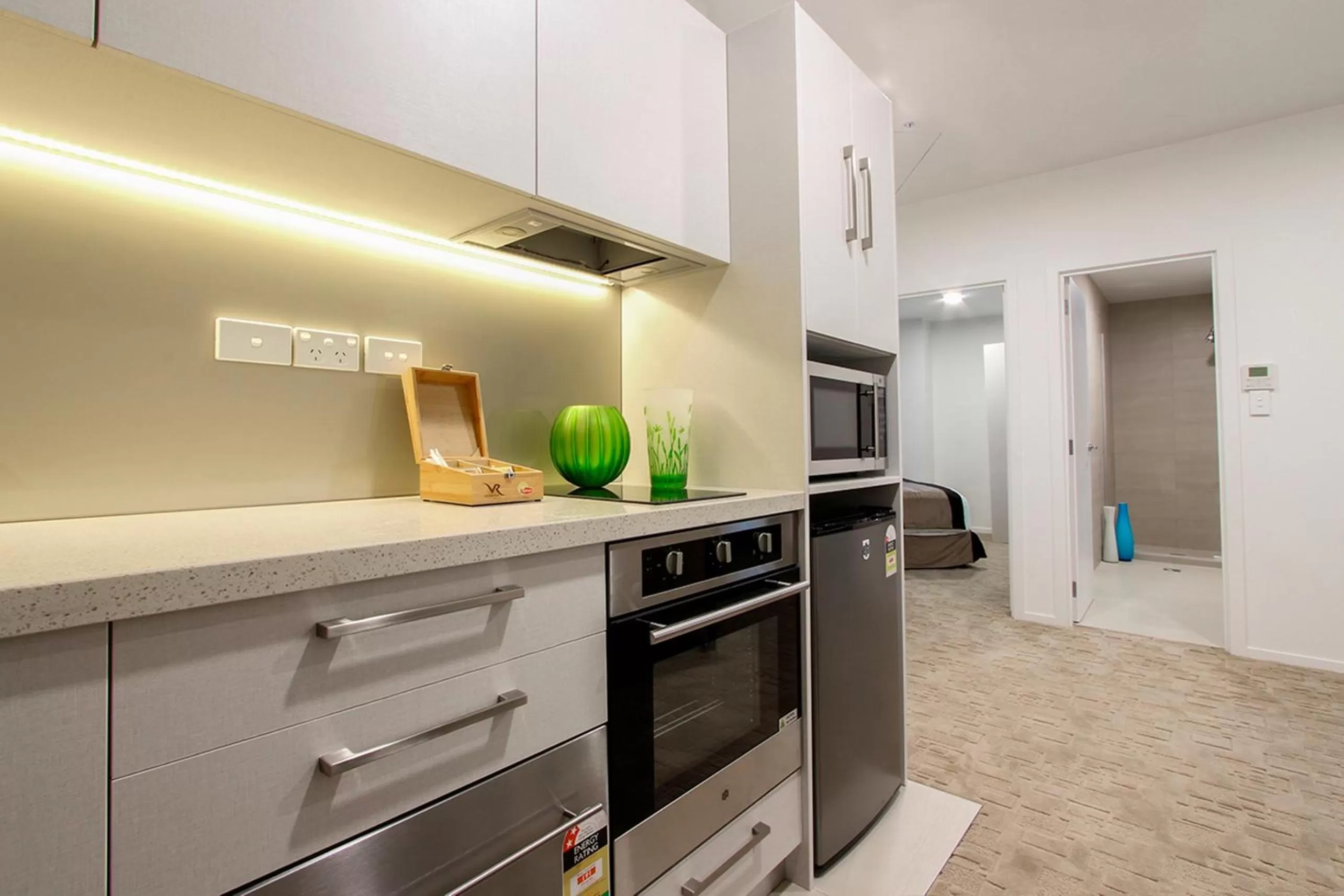 Kitchen or kitchenette in VR Queen Street Hotel & Suites