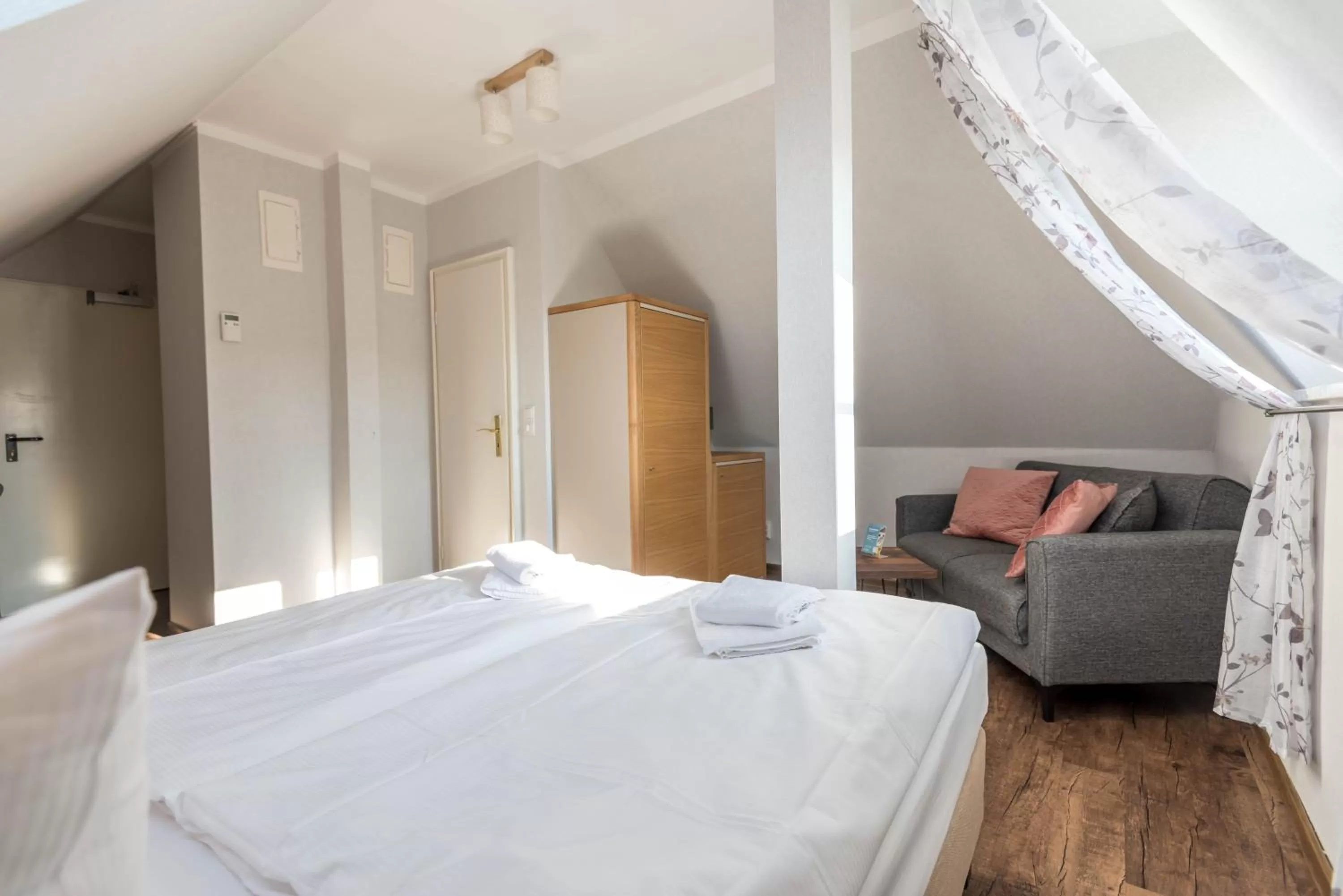 Bed in Landhotel Kastanienallee Putbus