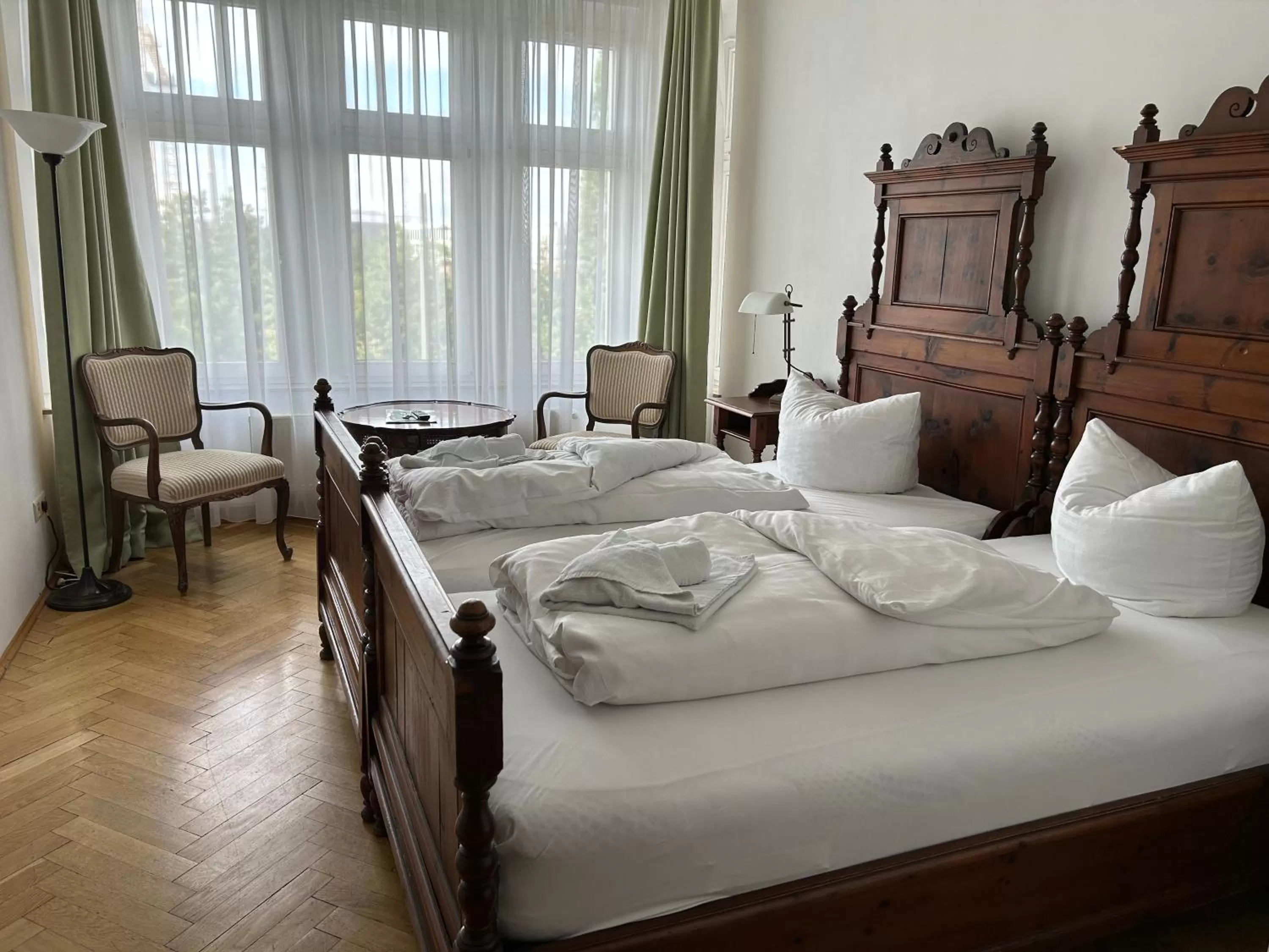 Photo of the whole room, Bed in Jahrhunderthotel Leipzig