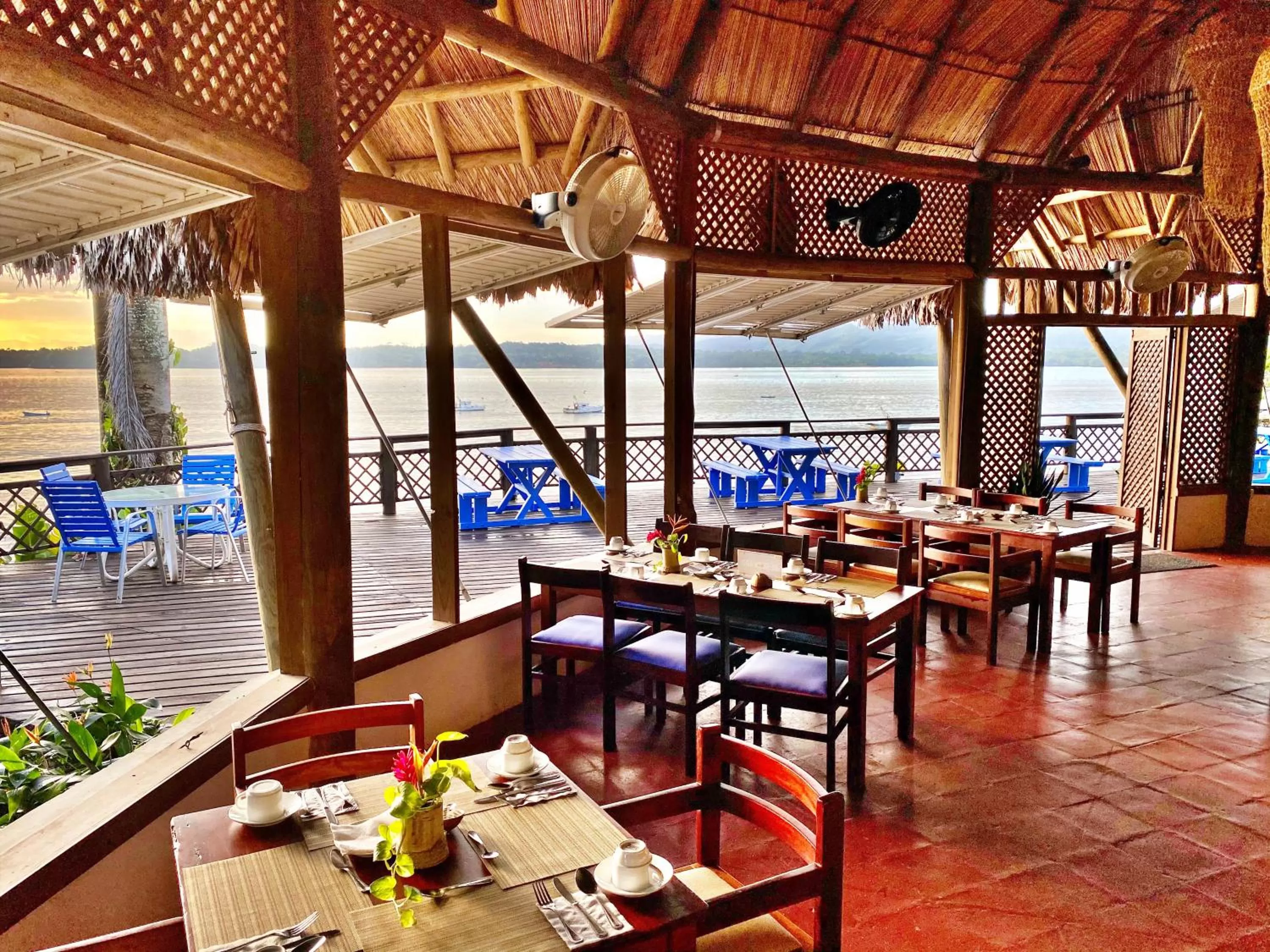 Restaurant/places to eat in Villa Caribe