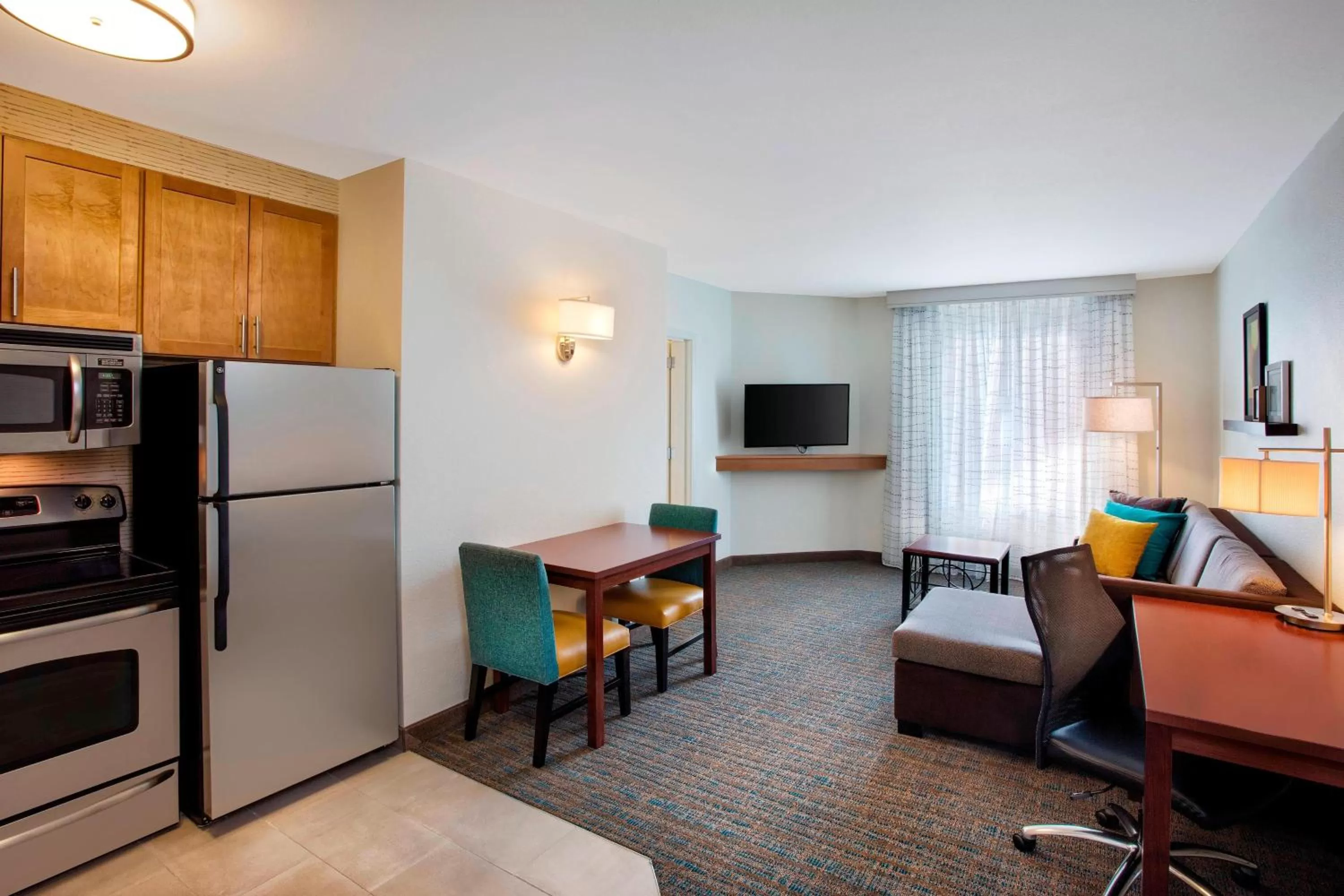 Bedroom in Residence Inn Chicago Midway Airport