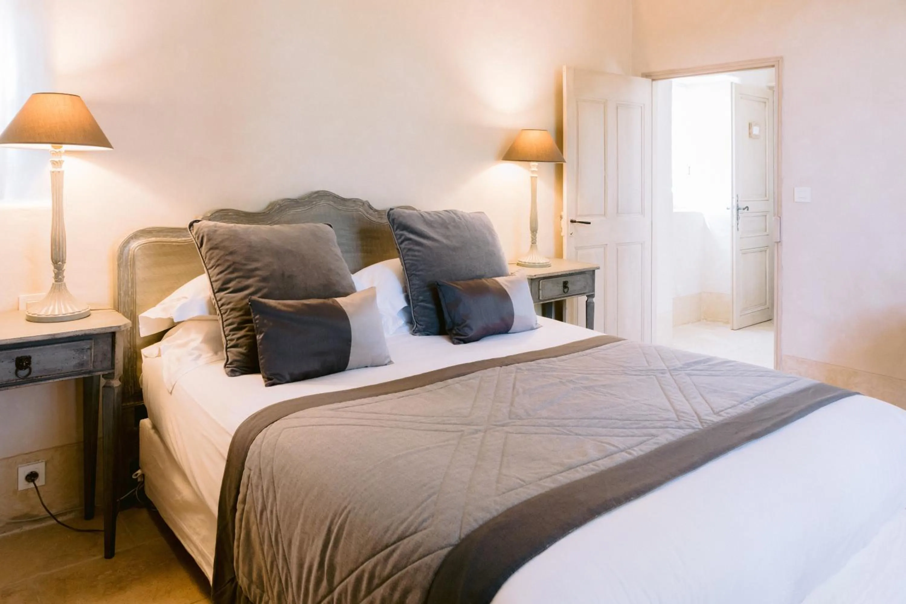 Bedroom, Bed in Le Mas De La Rose - Teritoria