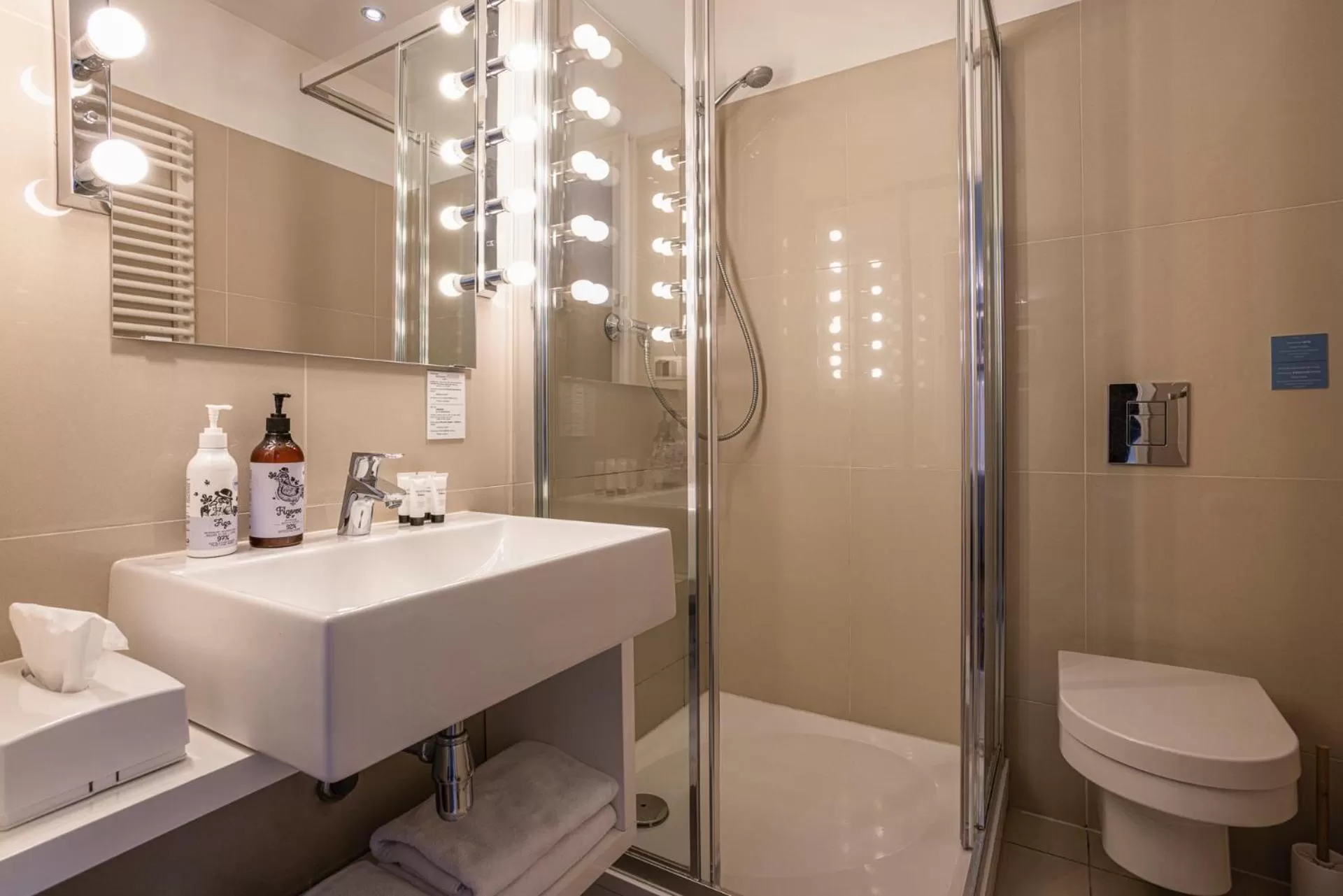 Bathroom in NOVUMHOUSE - Straszewskiego