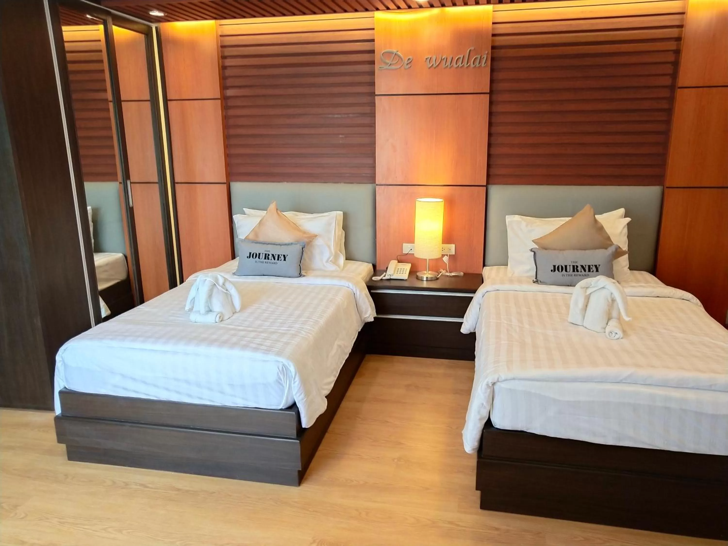 Bedroom, Bed in Hotel De Wualai