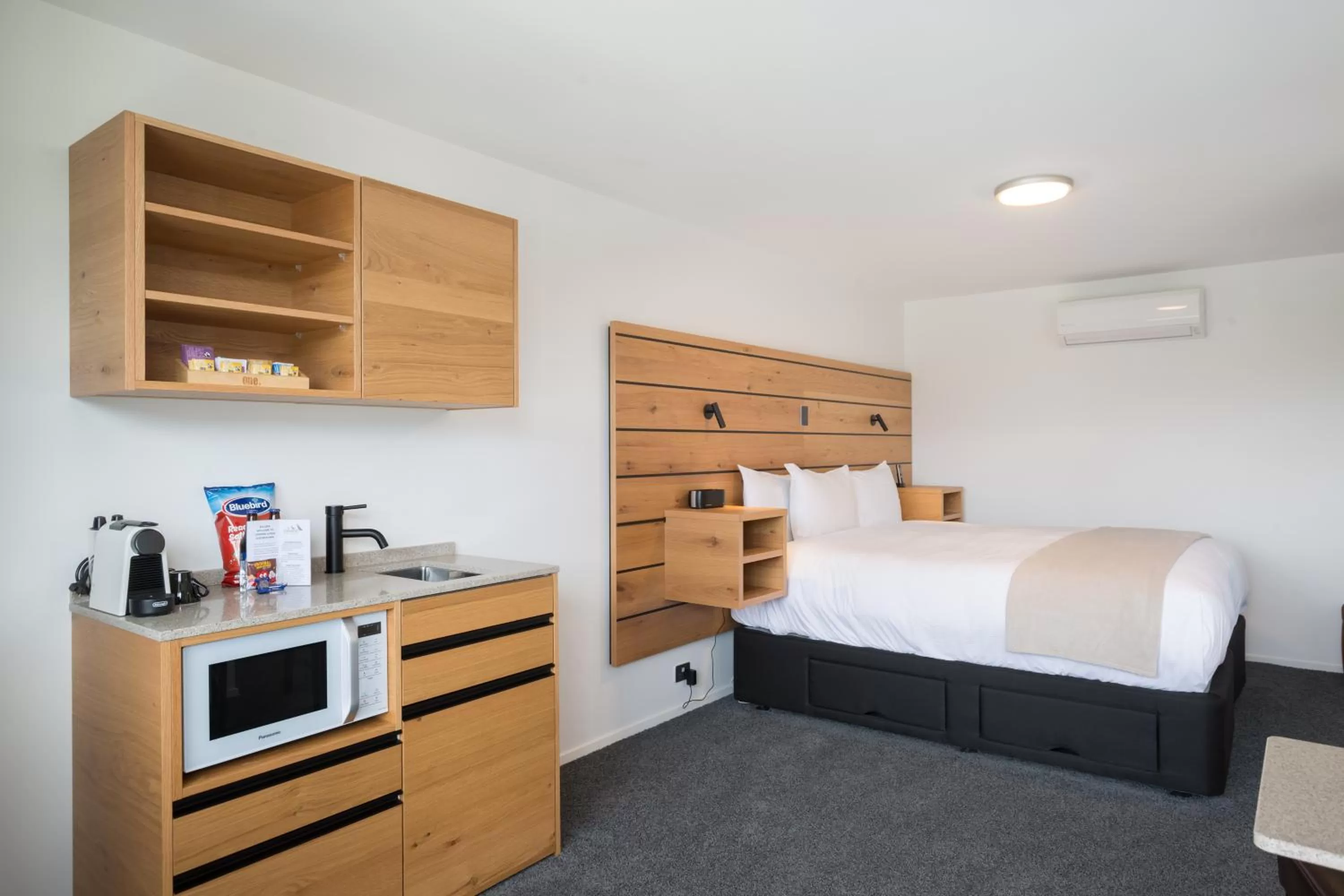 Bed in Lomond Lodge Motel & Apartments