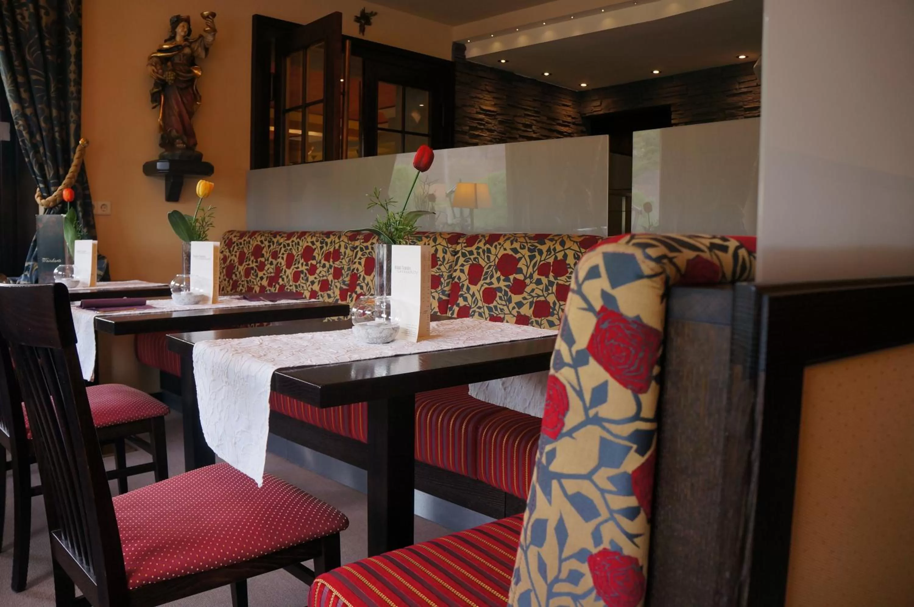 Restaurant/places to eat in Moselhotel & Restaurant Zur Traube GmbH