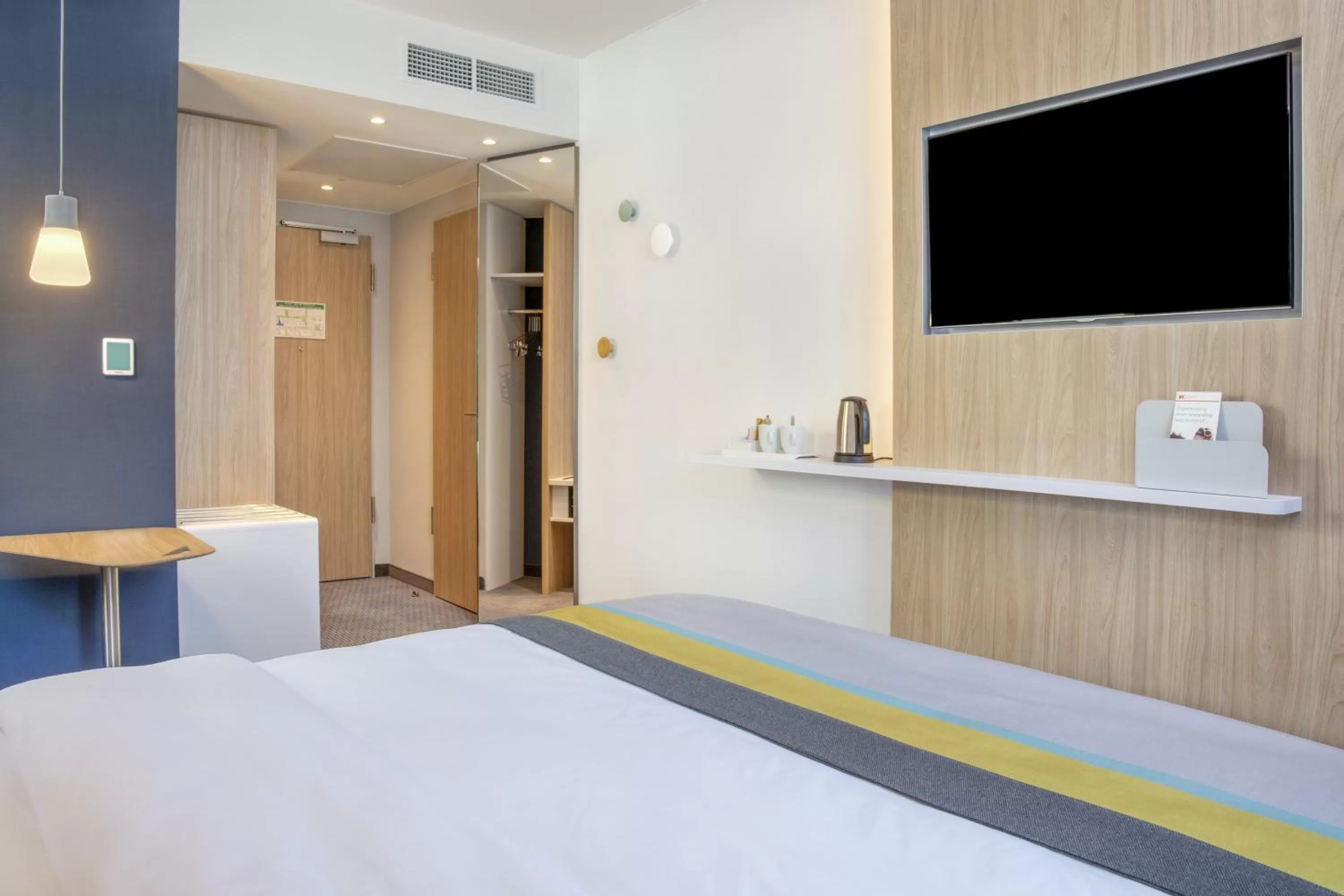 Photo of the whole room, Bed in Holiday Inn Express Karlsruhe - City Park by IHG