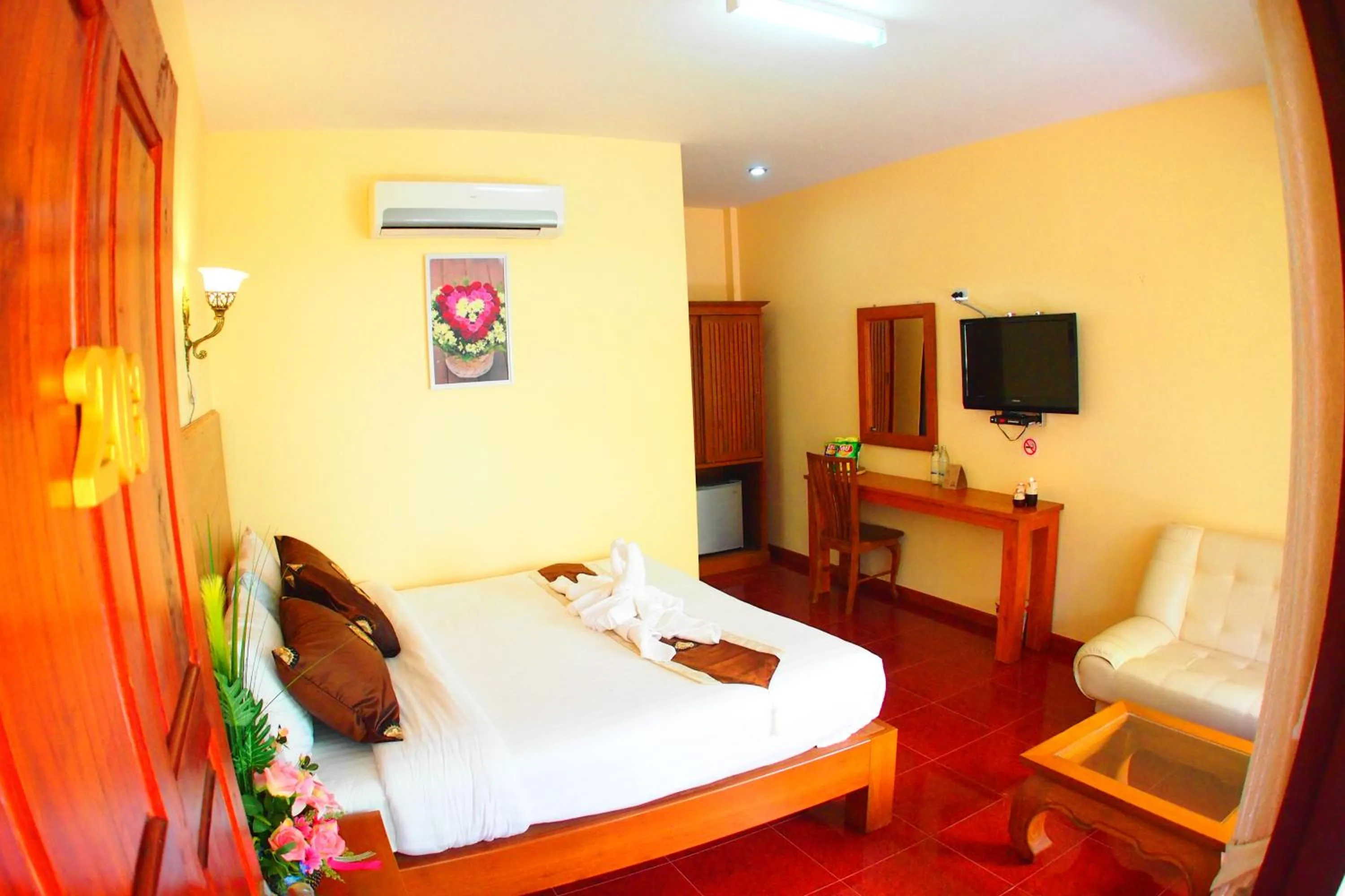 Decorative detail, Bed in Ruen Narisra Resort