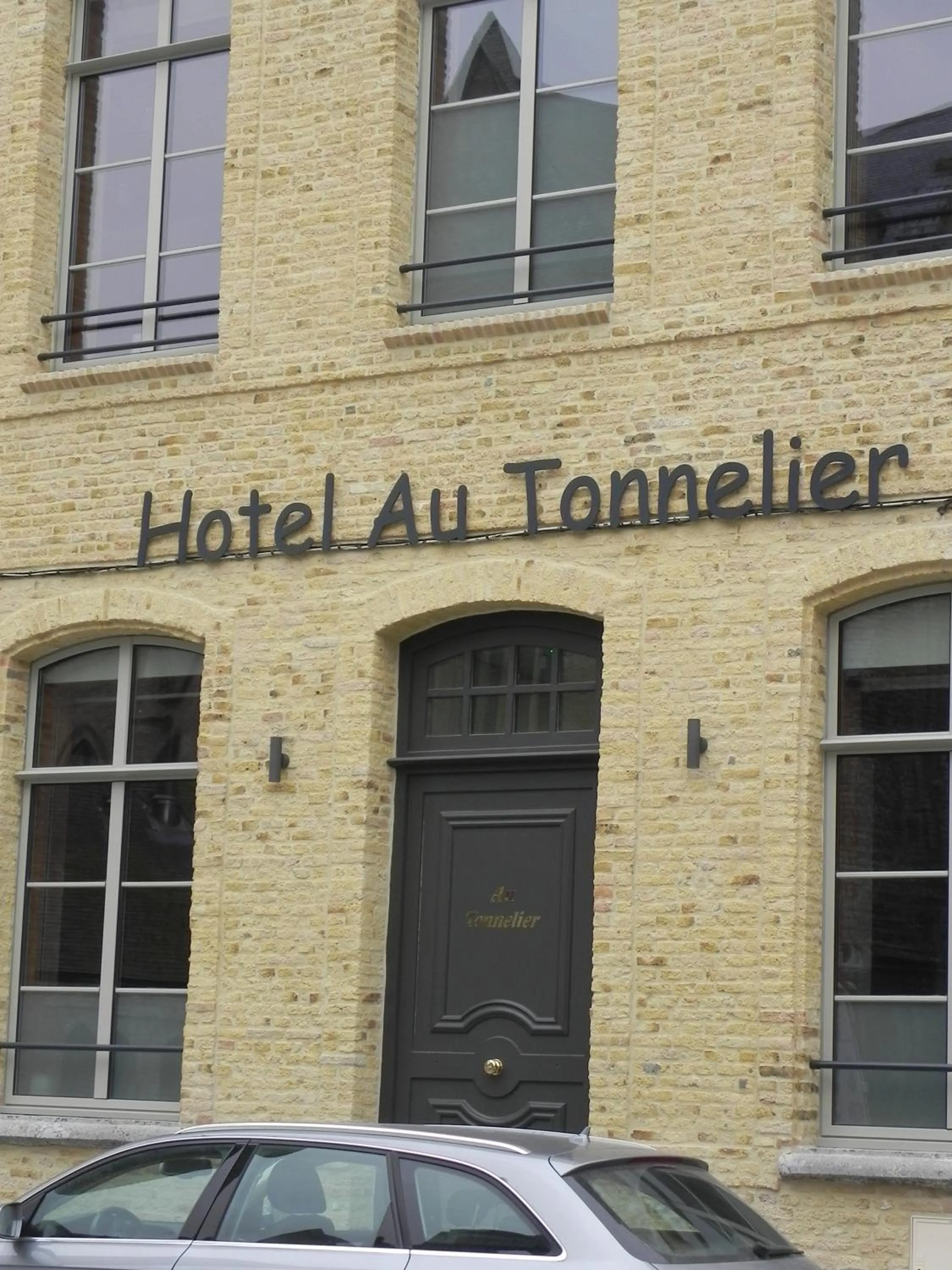Facade/entrance in Hôtel - Restaurant Au Tonnelier