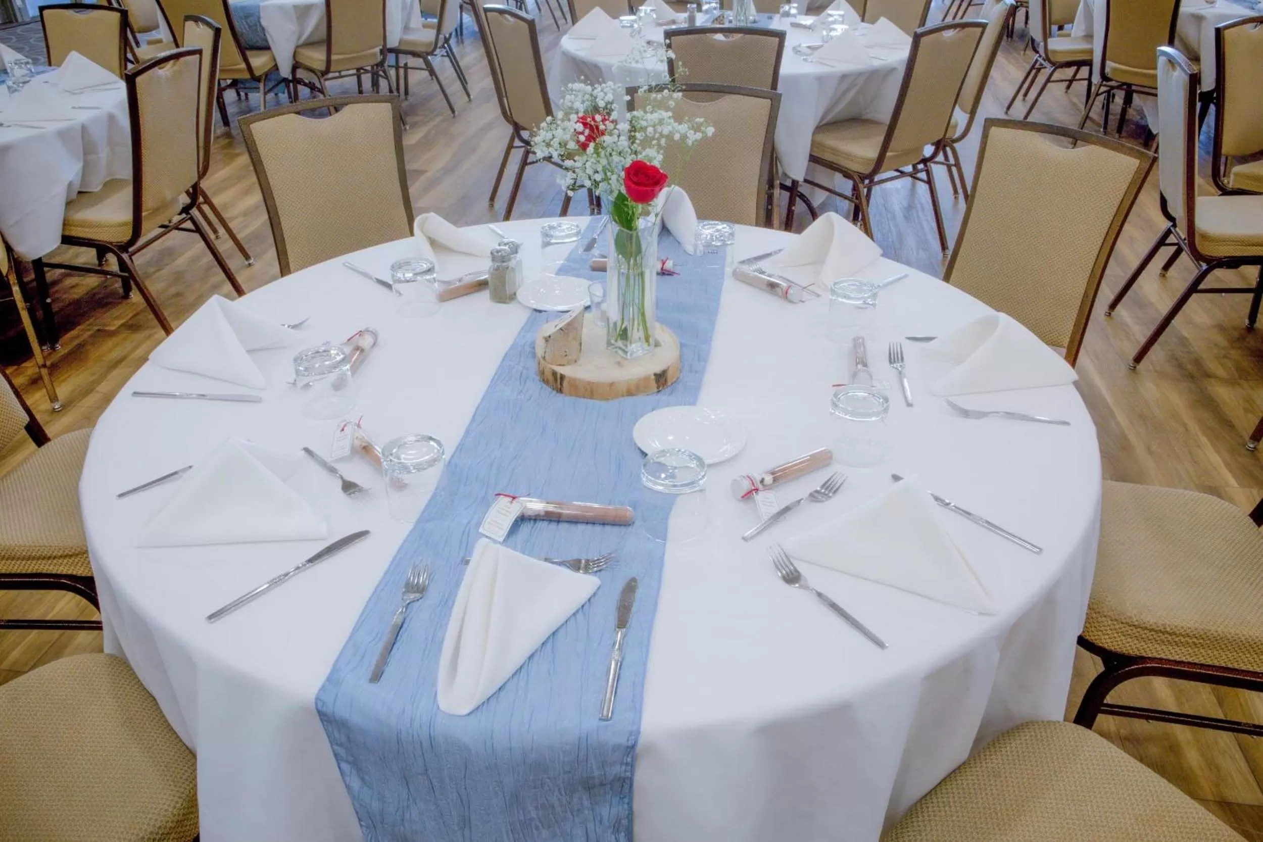 Meeting/conference room in Sandman Signature Lethbridge Lodge