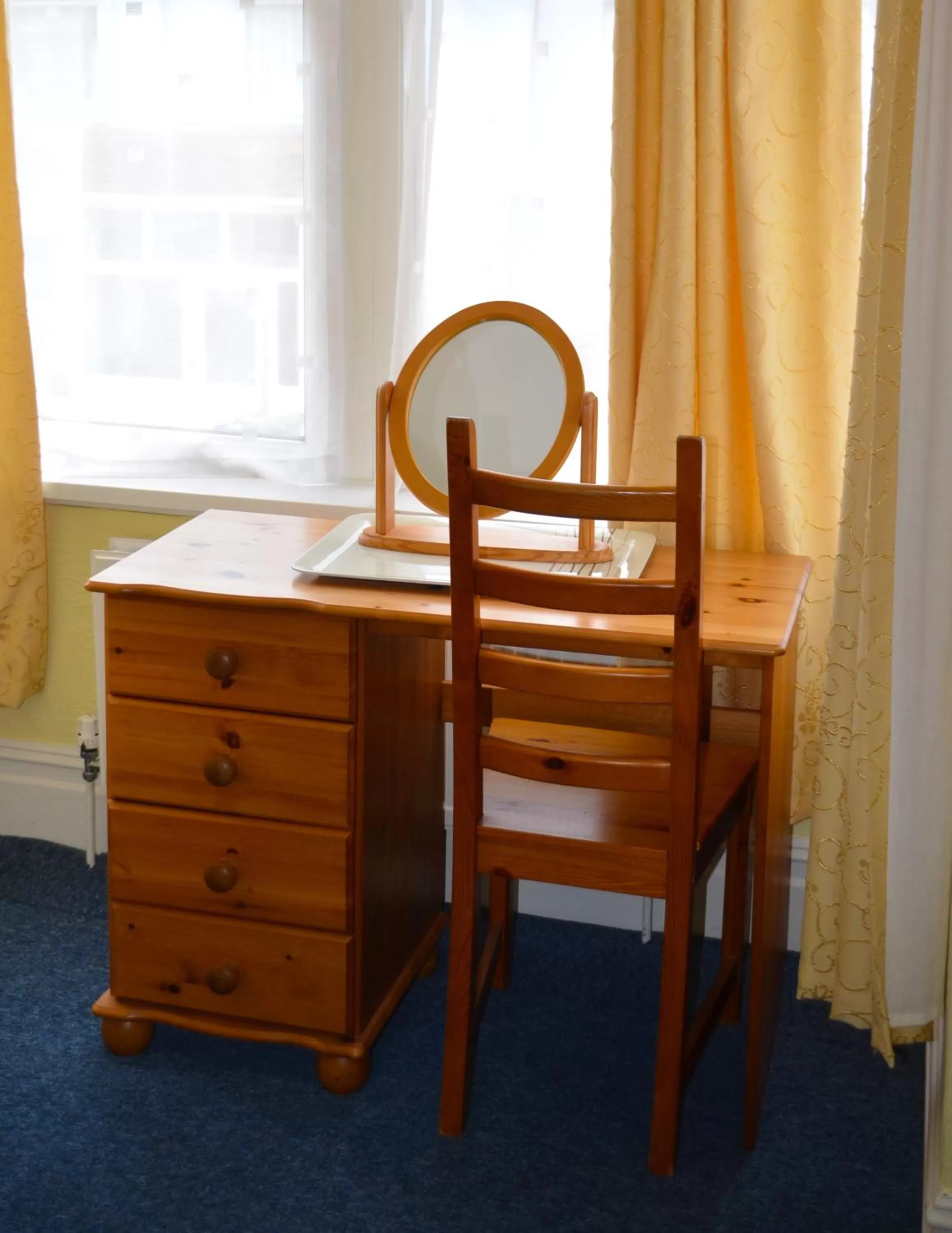 Bedroom, Dining Area in The Ratcliffe Guest House