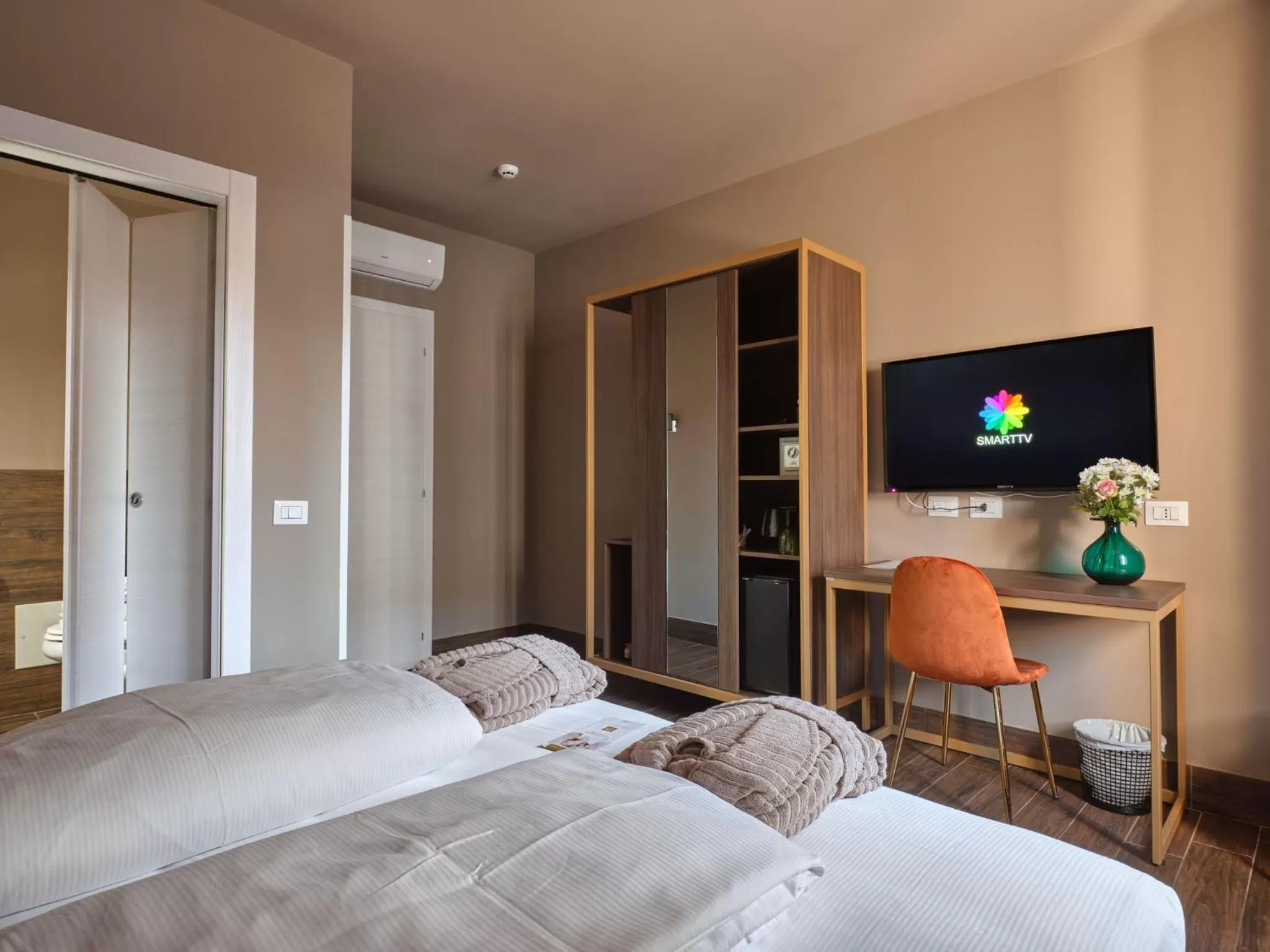 Bedroom, Bed in Hotel Giulietta