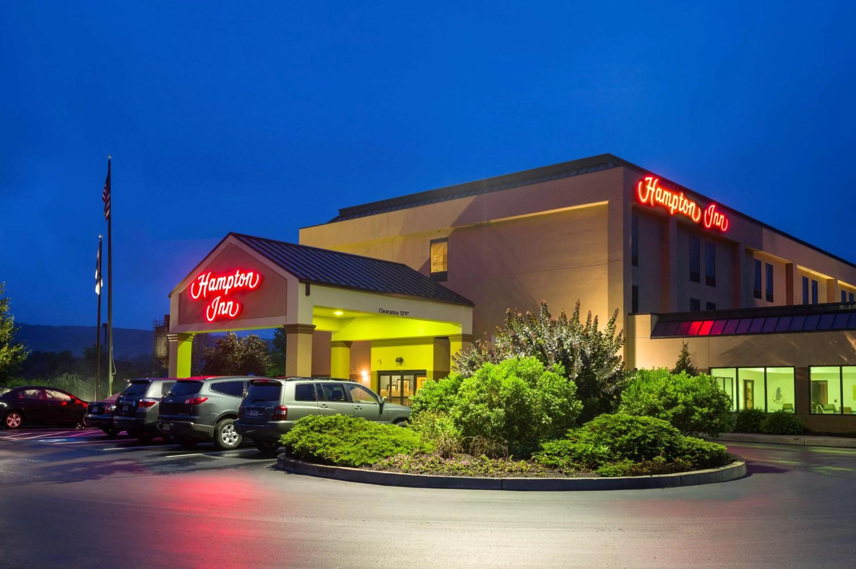 Property building in Hampton Inn Danville