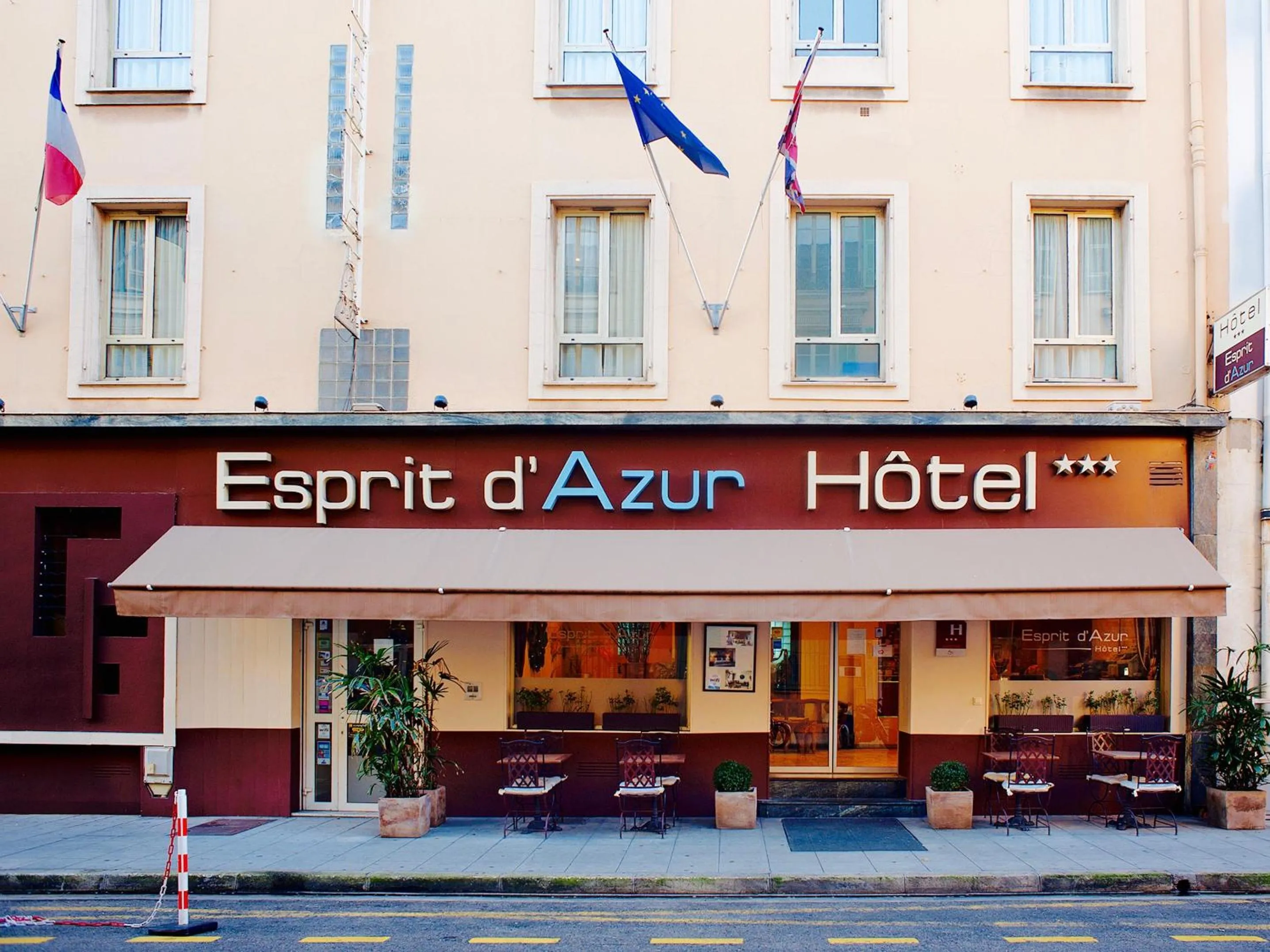 Facade/entrance in Hôtel Esprit d'Azur
