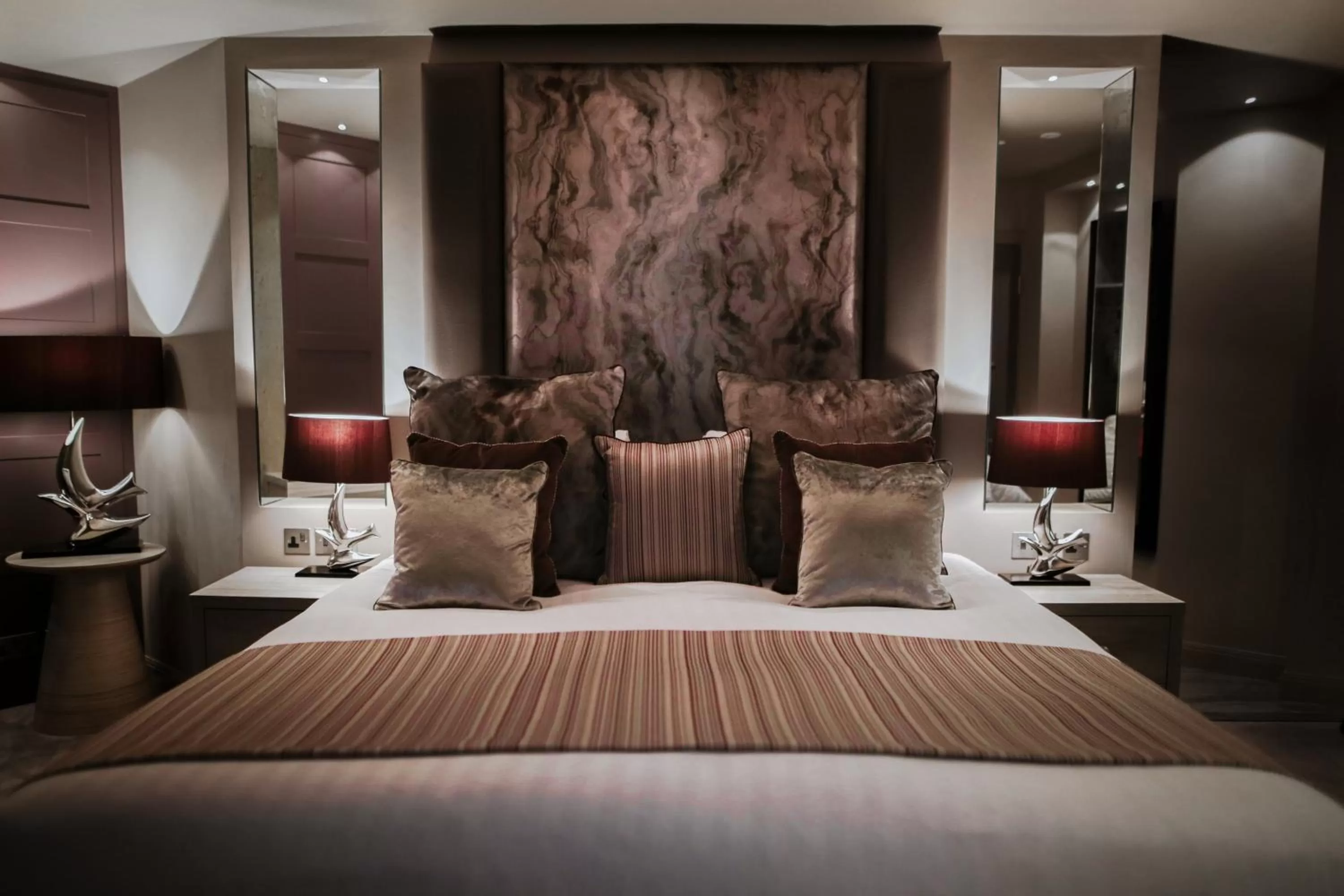 Bedroom, Bed in Abbey House Hotel