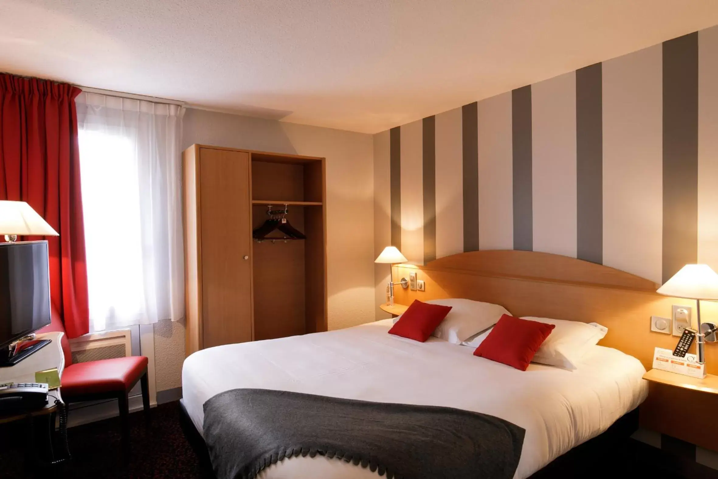 Standard Double or Twin Room in ibis Styles Chartres Sud Barjouville Standard Double or Twin Room in ibis Styles Chartres Sud Barjouville