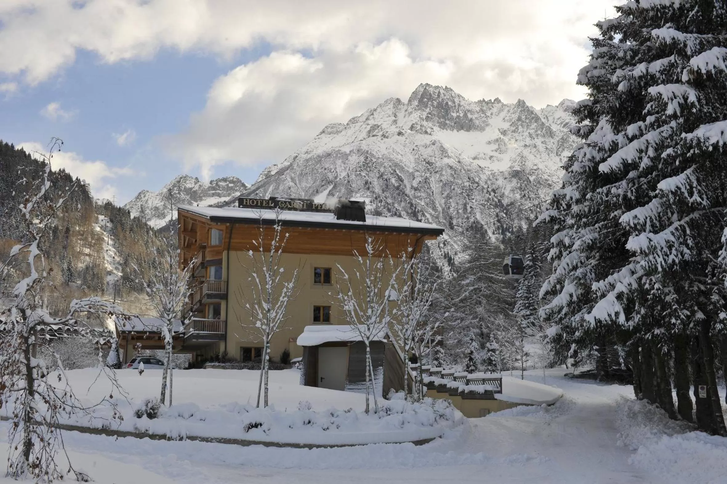 Property building in Hotel Garni Pegrà