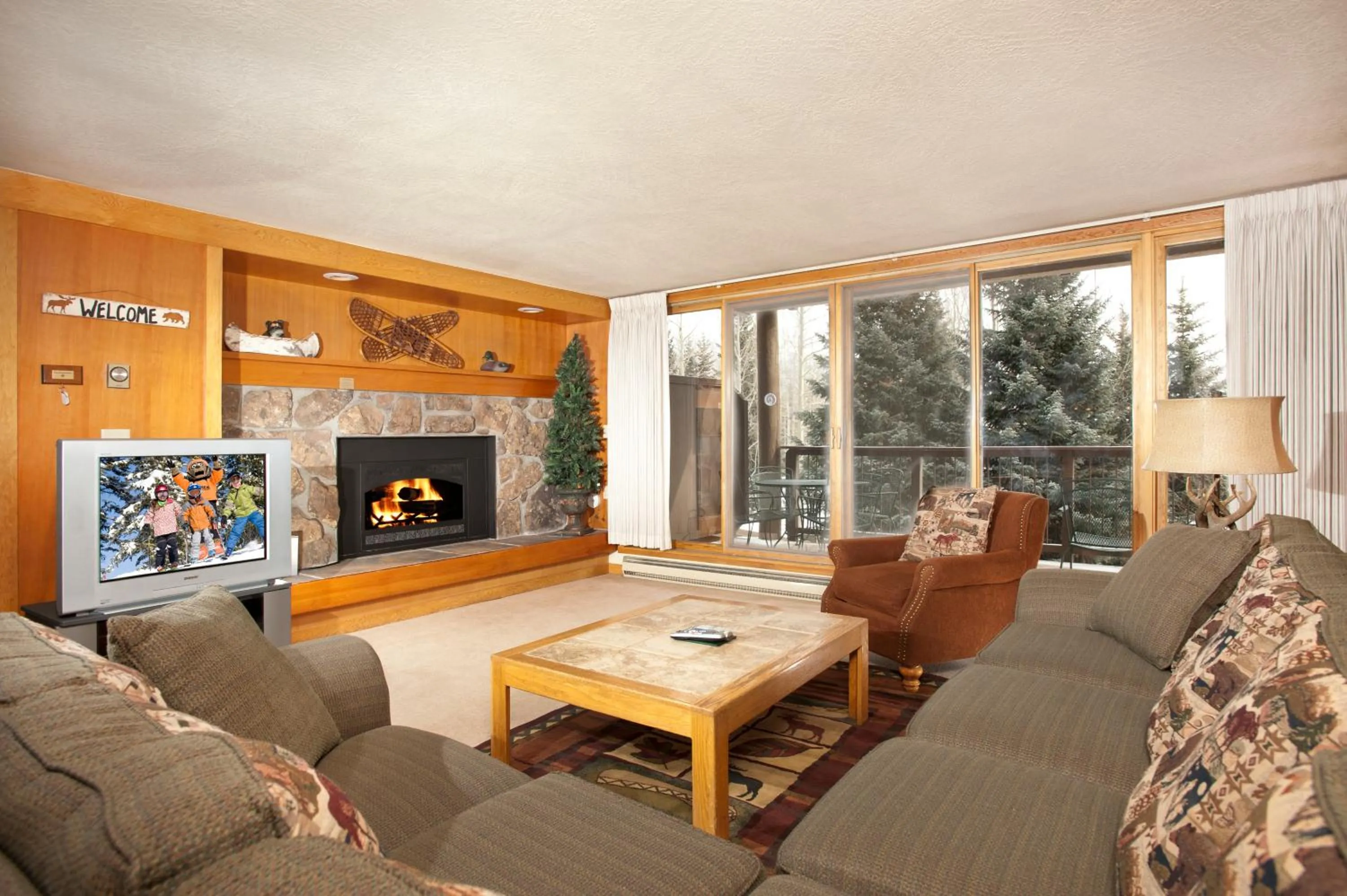 Living room in Evergreen Condominiums by Keystone Resort
