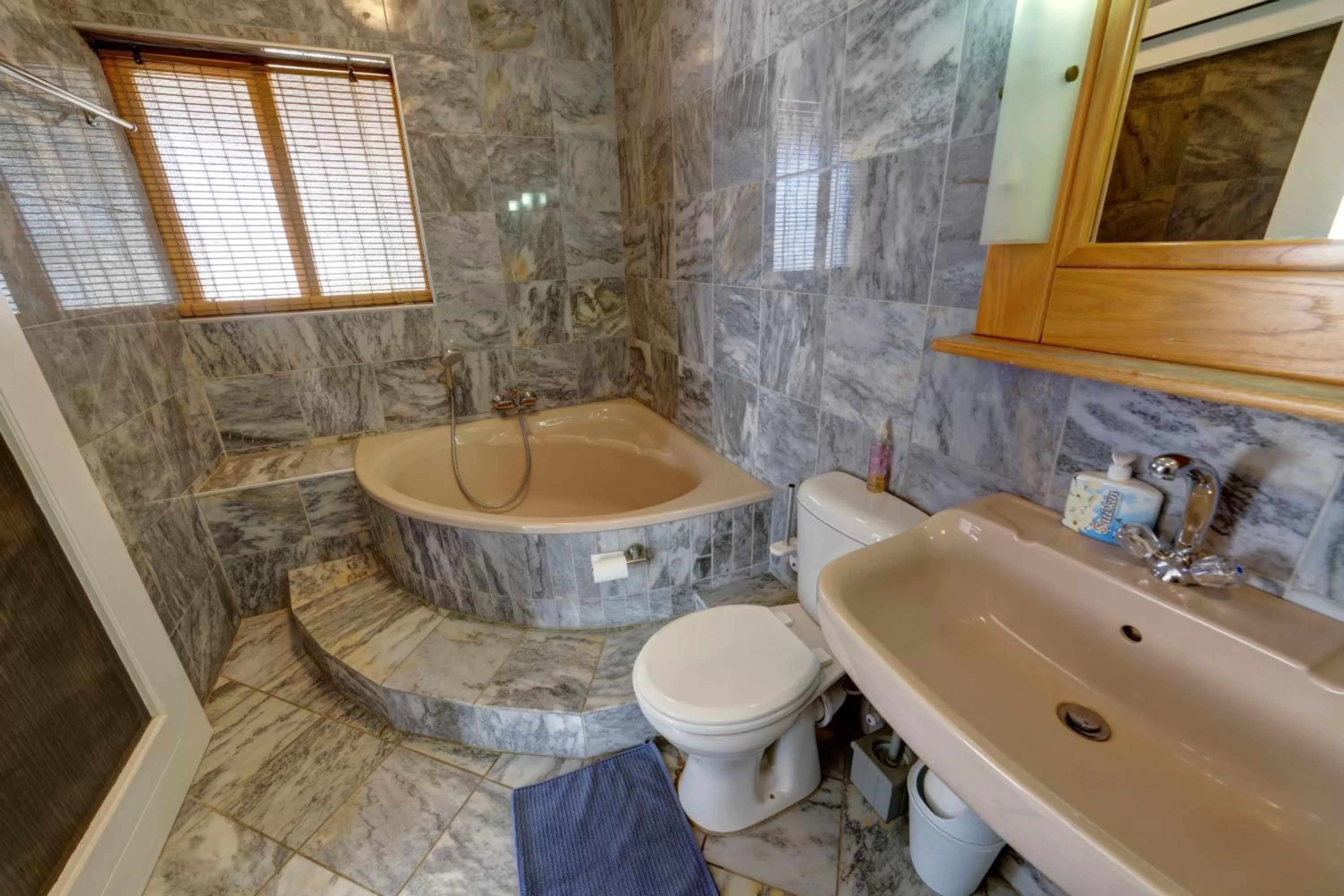 Bathroom in Royal Sea Star Guesthouse
