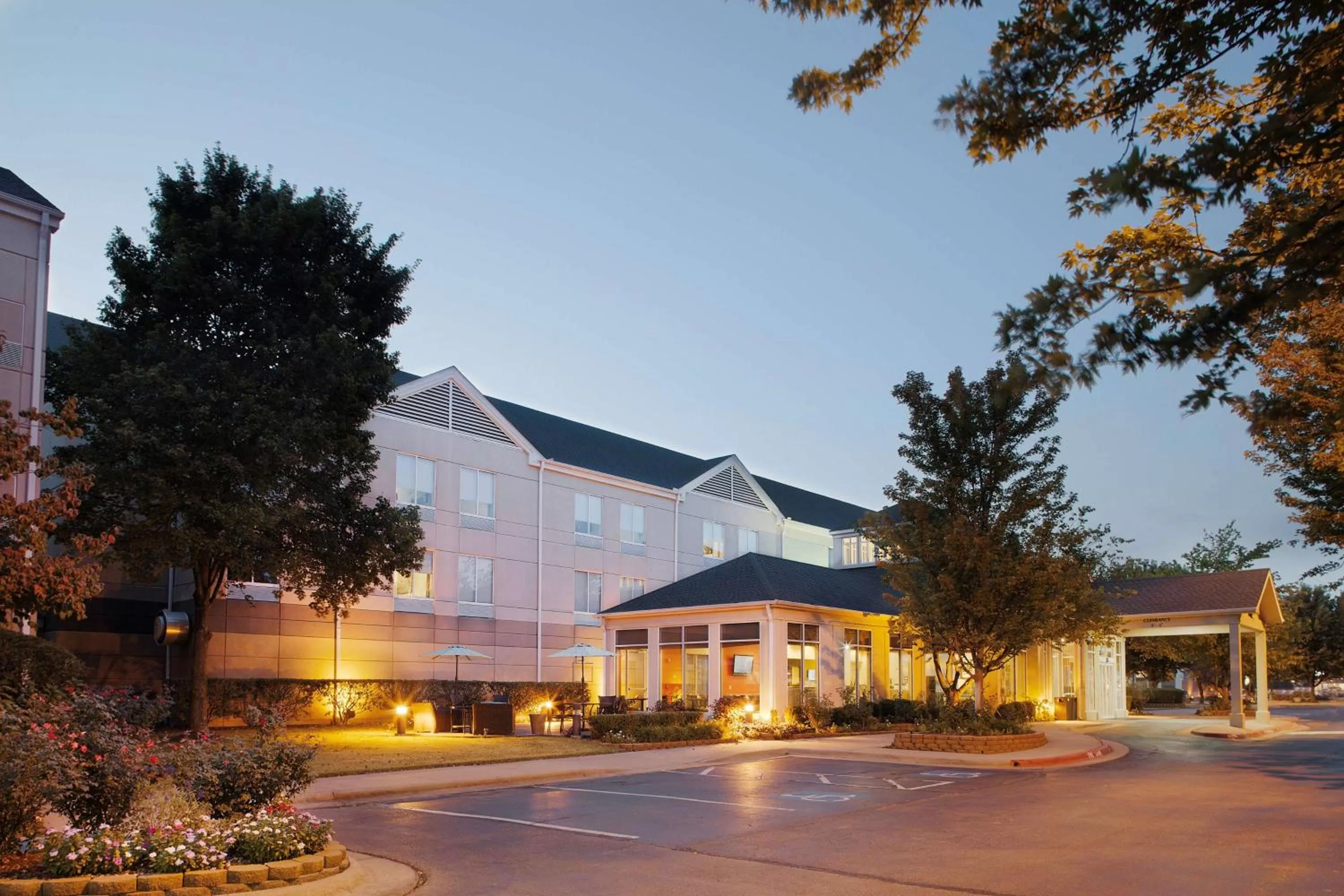 Property building in Hilton Garden Inn Bentonville Rogers
