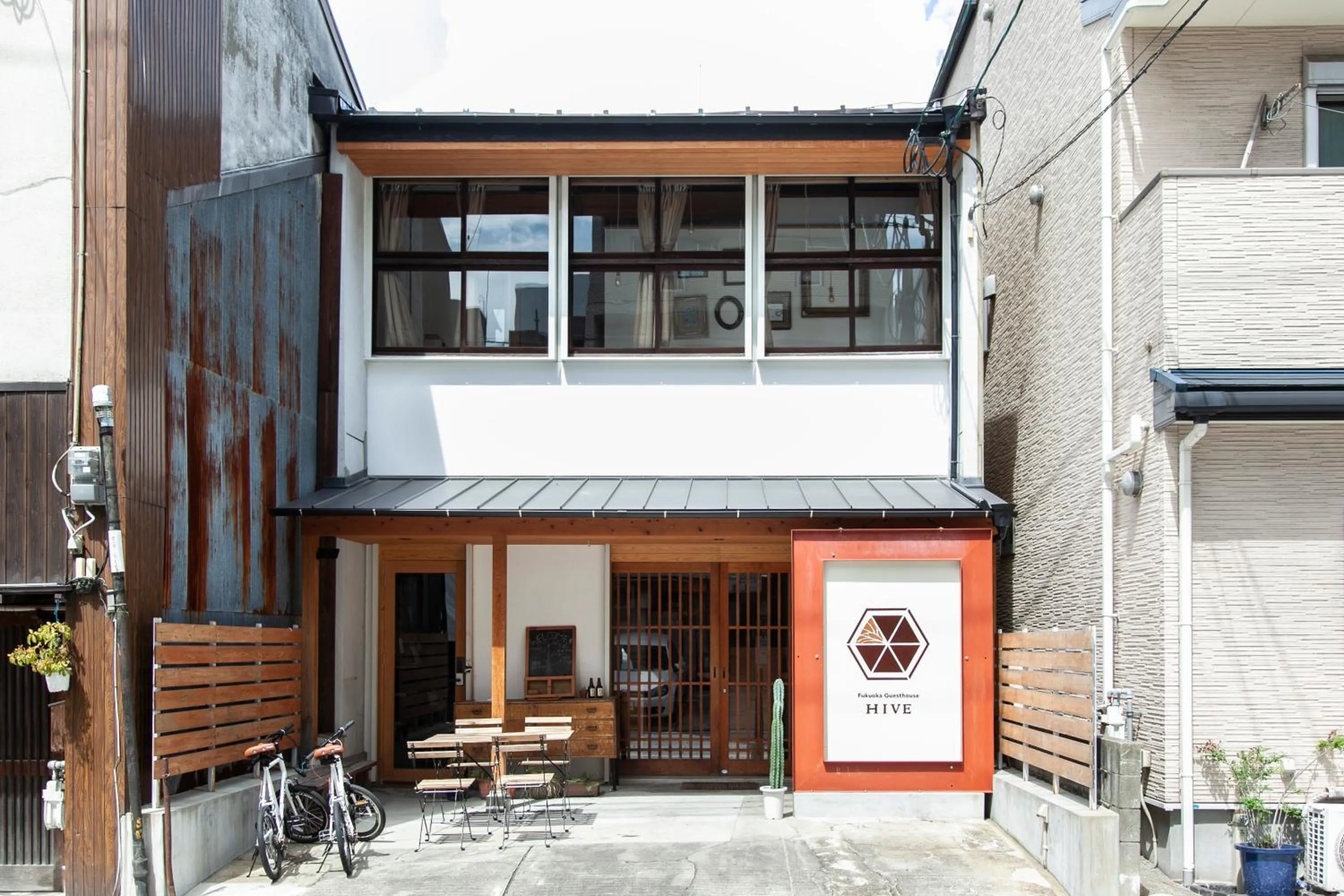 Property building in Fukuoka Guesthouse HIVE