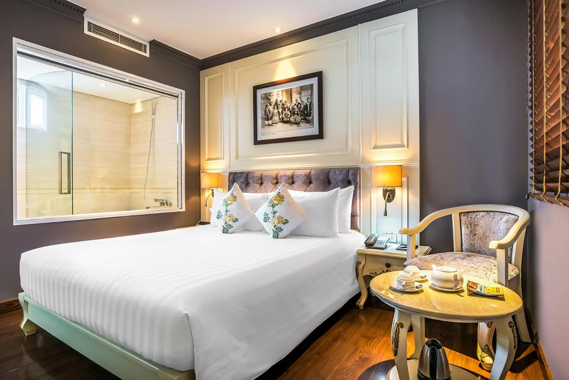 Premier Double Room (with Afternoon tea) in Silverland Jolie Hotel