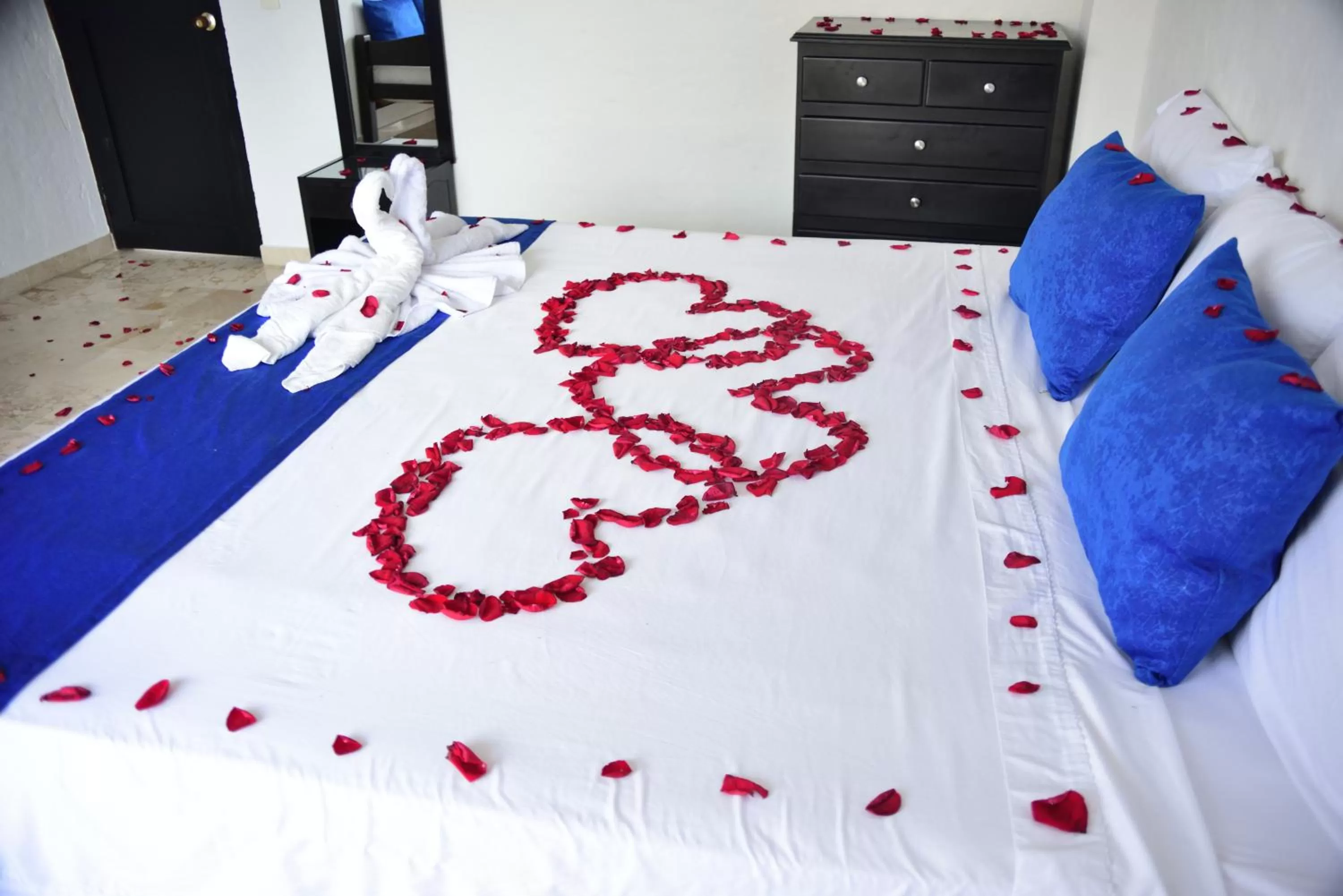 Street view, Bed in Blue Star Hotel