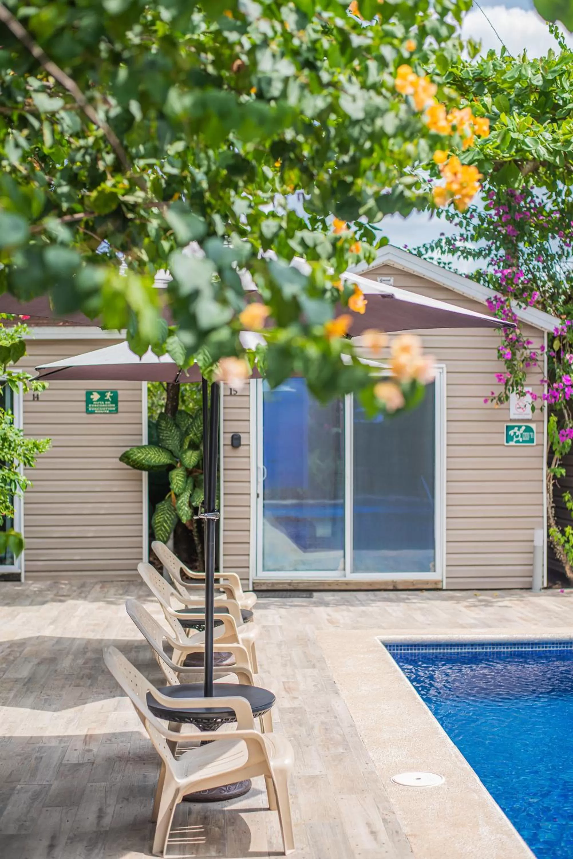 Facade/entrance in Jaco Lodge Quiet Place